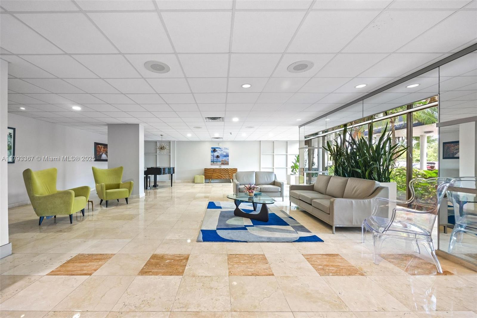 4350 Hillcrest Dr # 1016