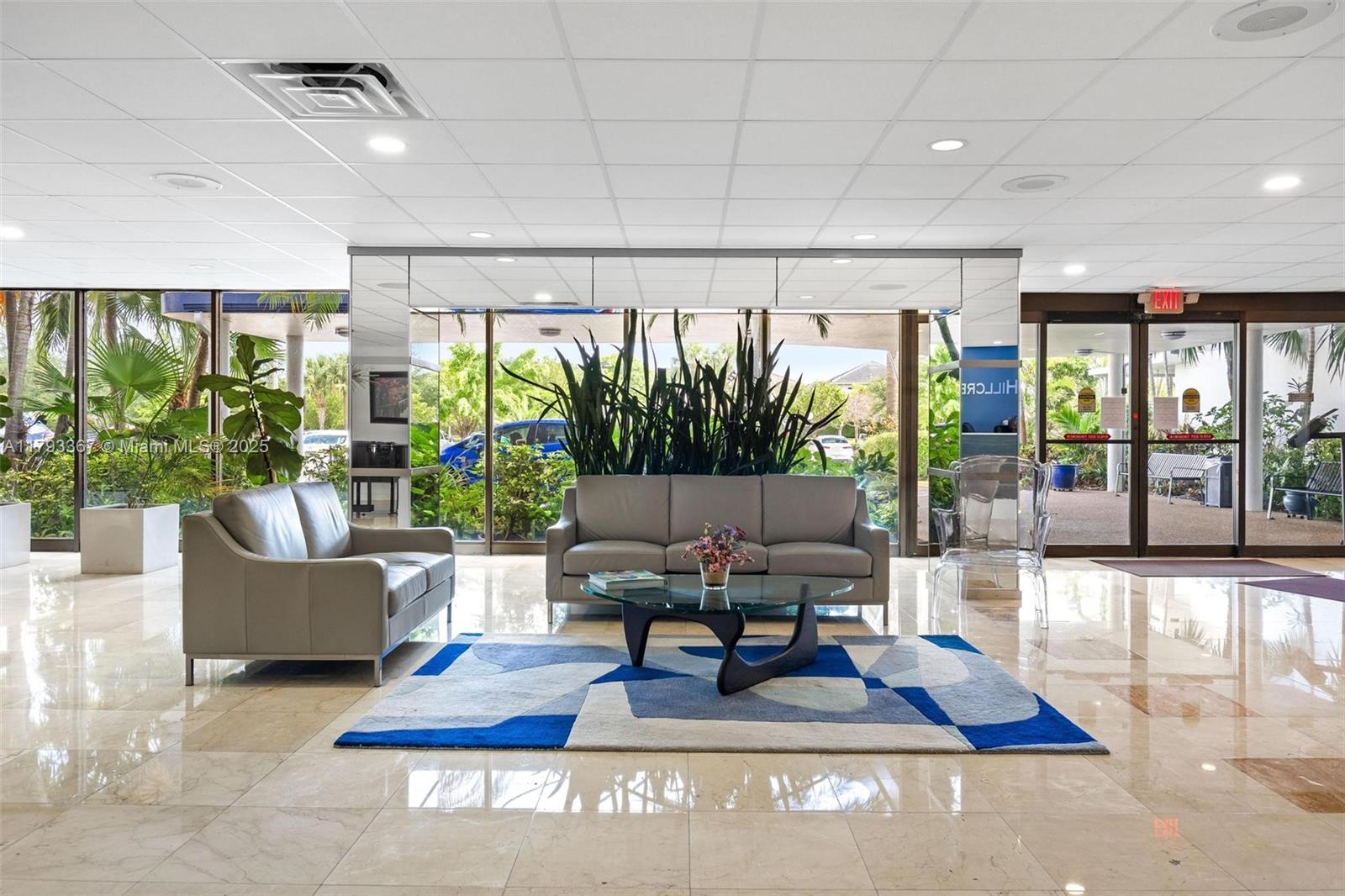 4350 Hillcrest Dr # 1016