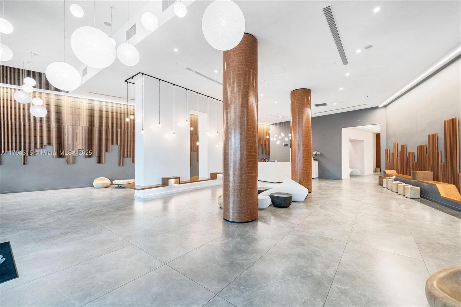 350 S Miami Ave Unit: 2505