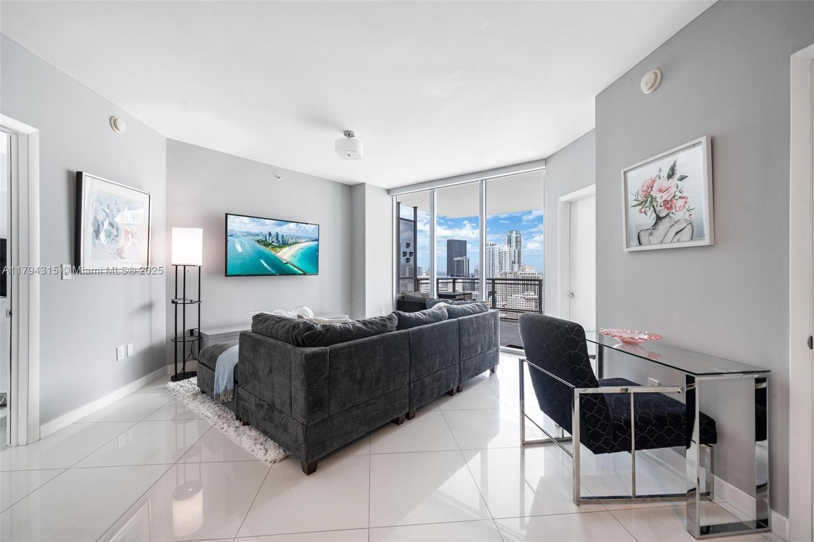 350 S Miami Ave Unit: 2505