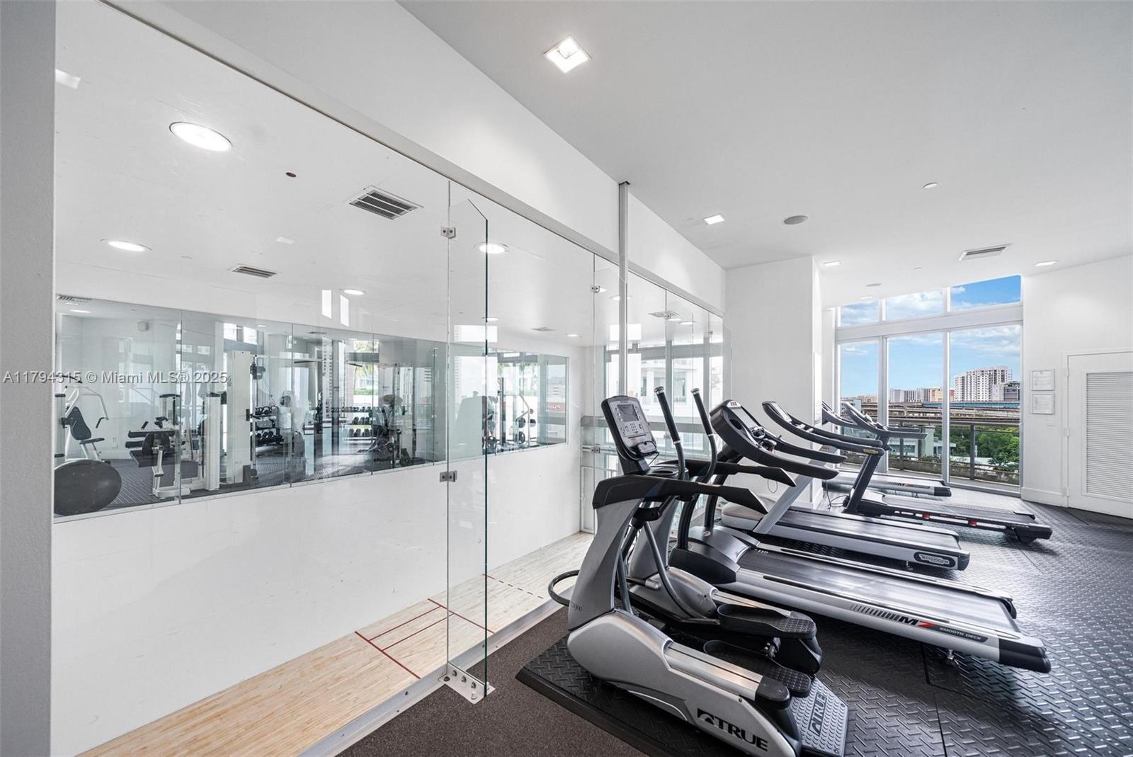 350 S Miami Ave Unit: 2505