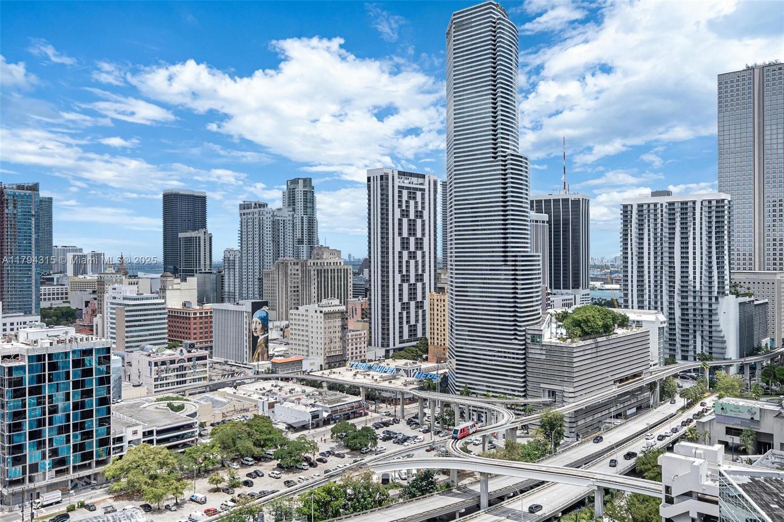 350 S Miami Ave Unit: 2505