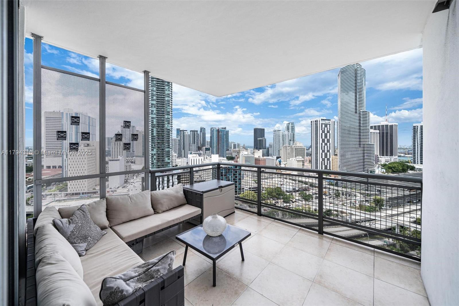350 S Miami Ave Unit: 2505