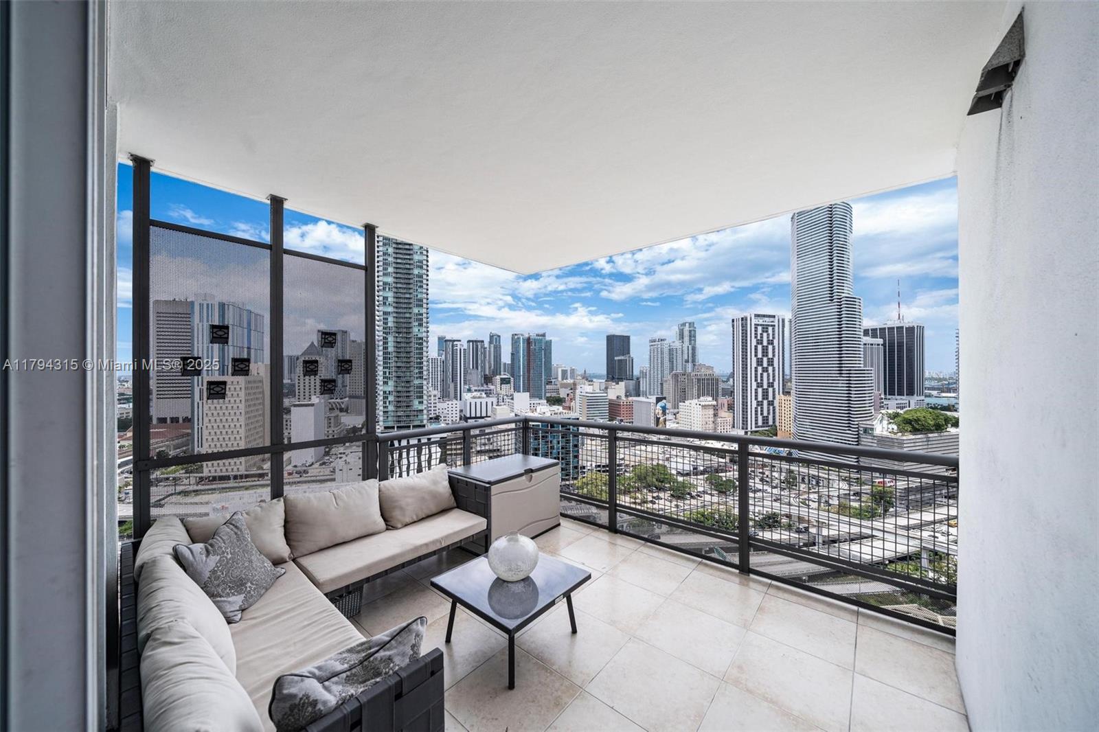 350 S Miami Ave Unit: 2505