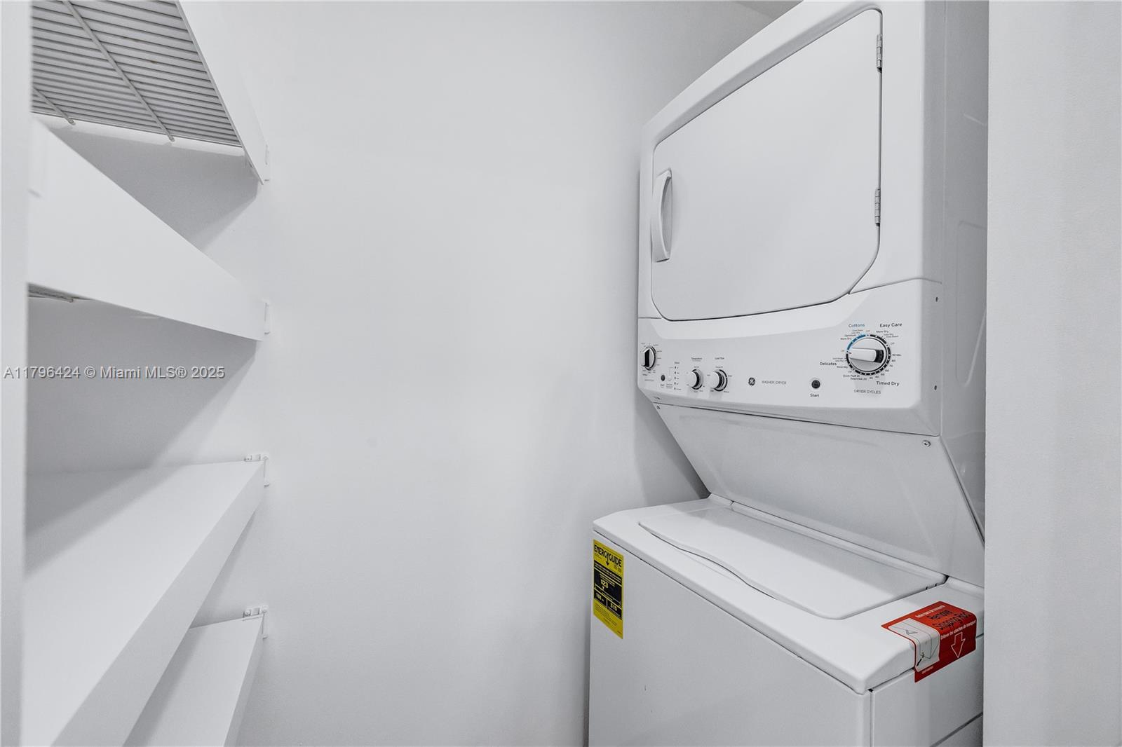 618 Woodgate Cir Unit: E