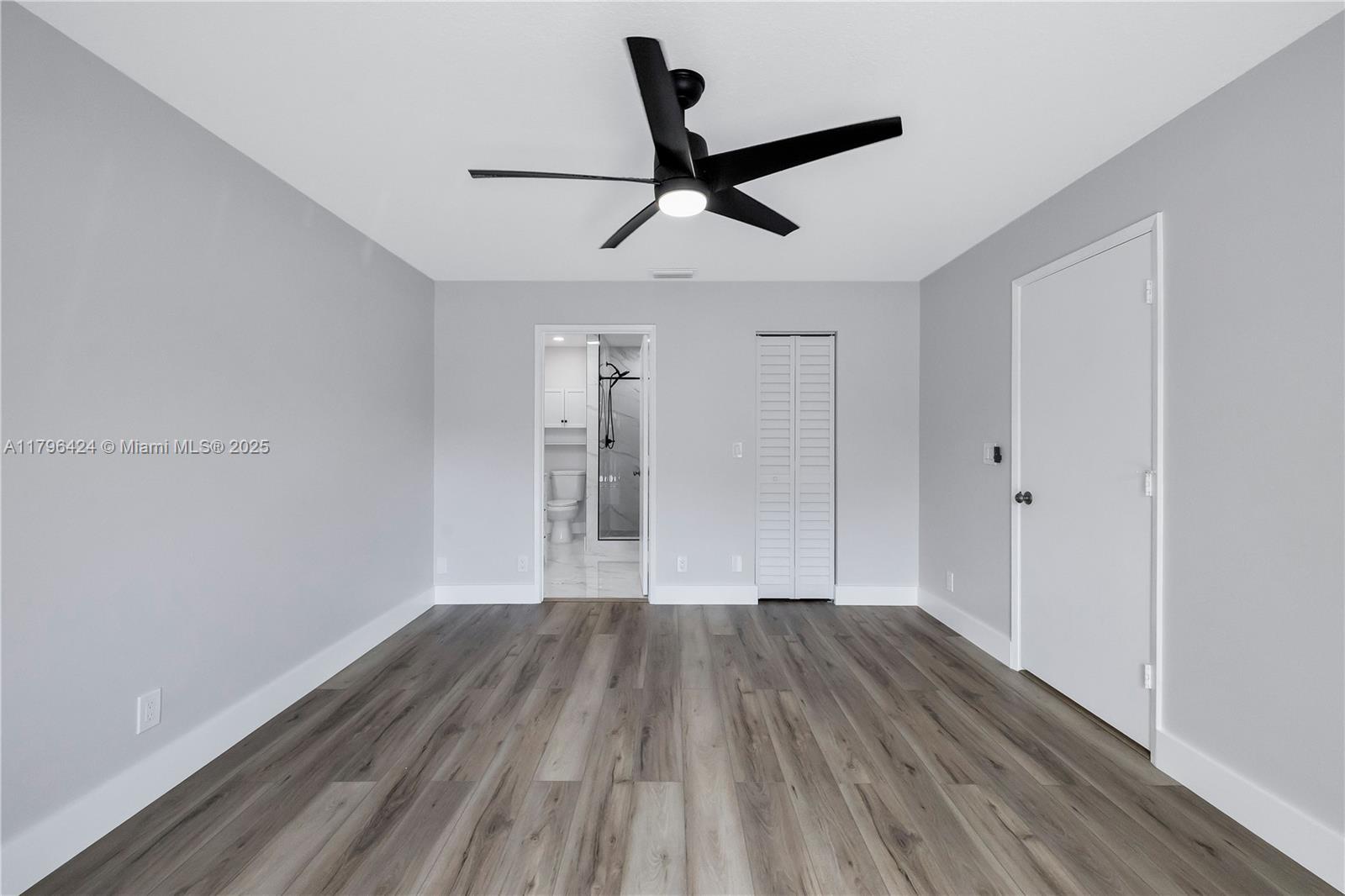 618 Woodgate Cir Unit: E
