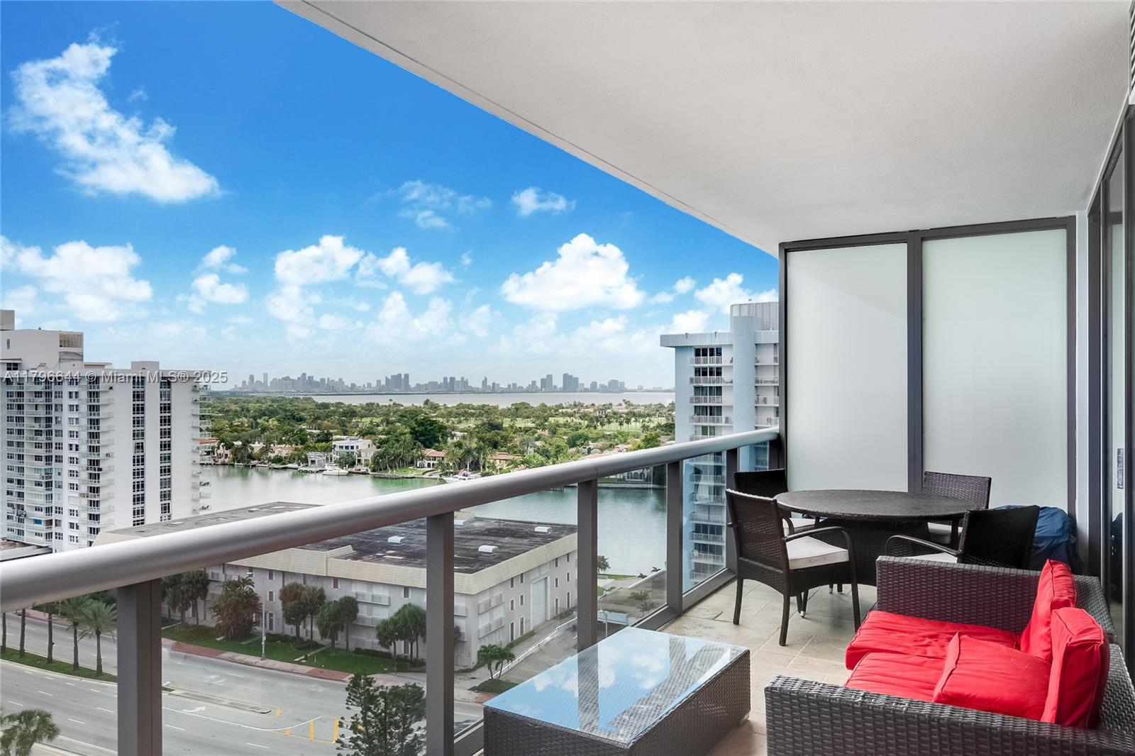 5875 Collins Ave # 1504