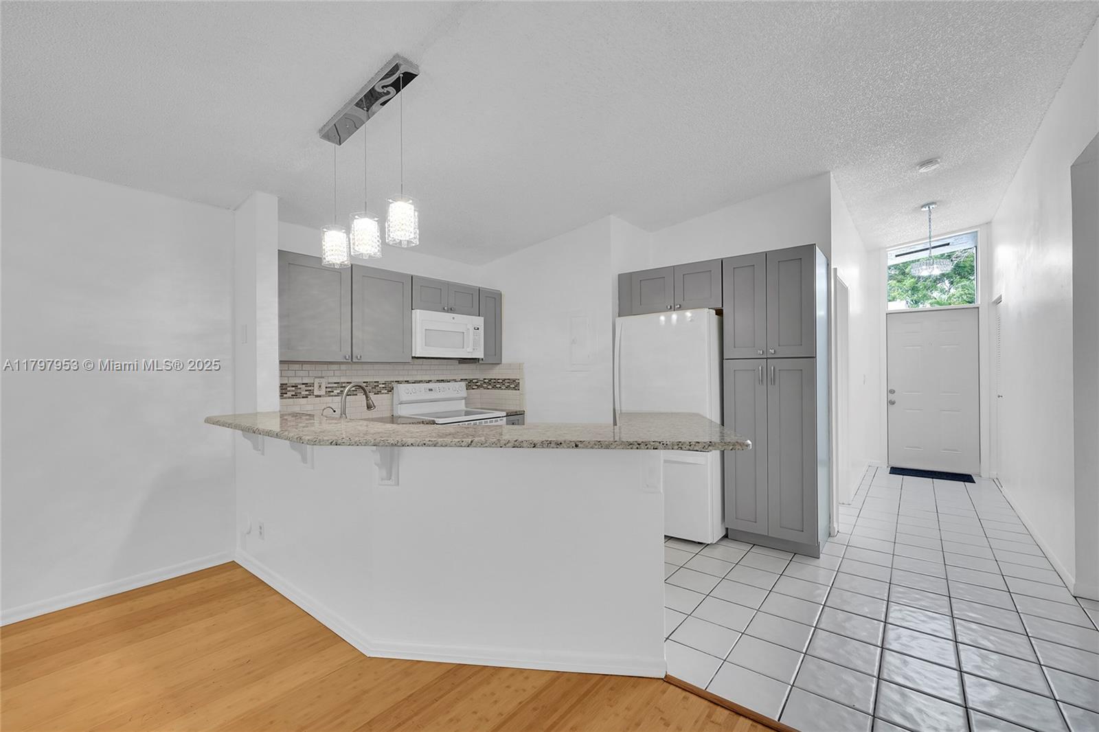 616 Woodgate Cir # D