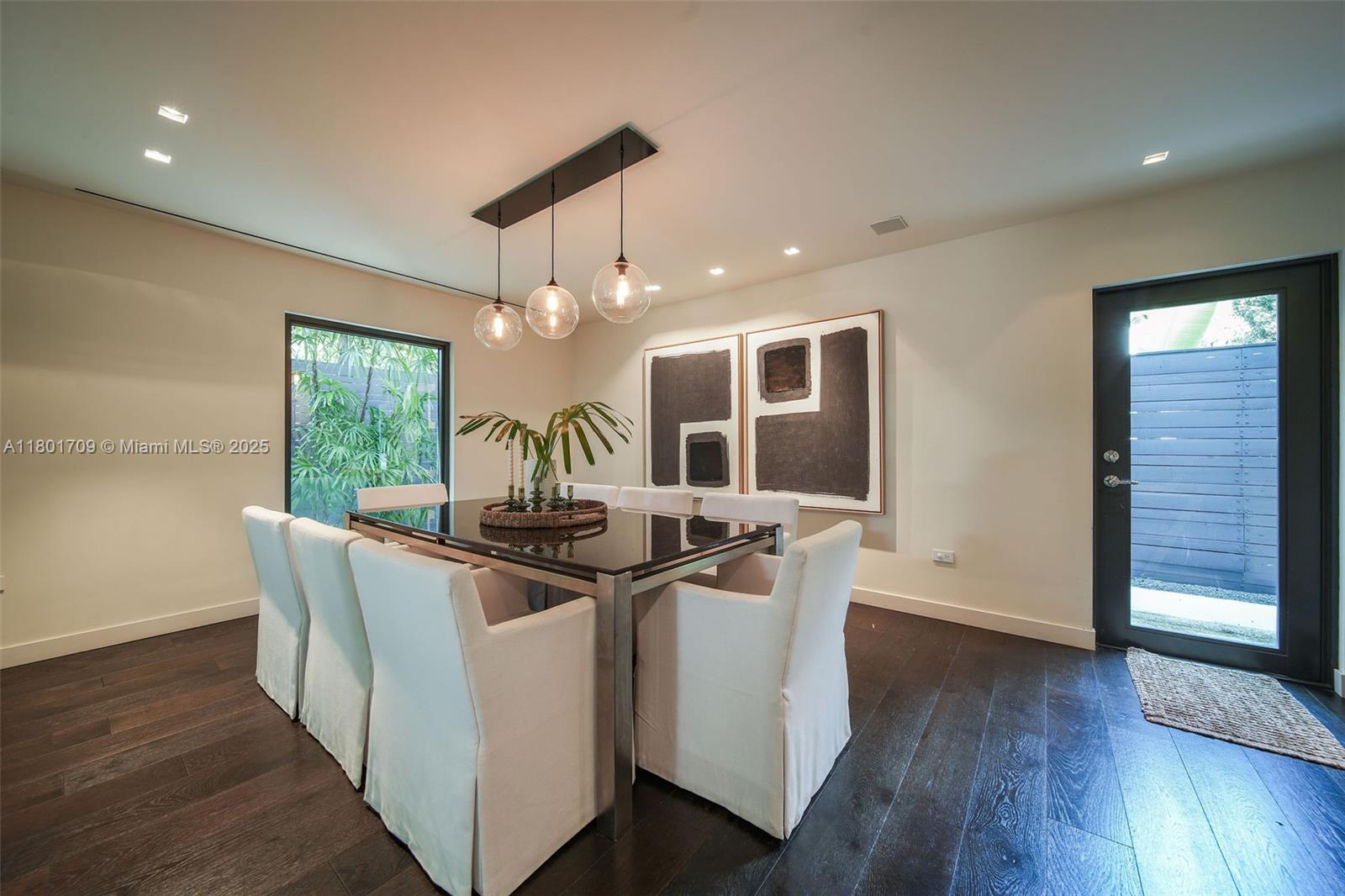 4086 El Prado Blvd