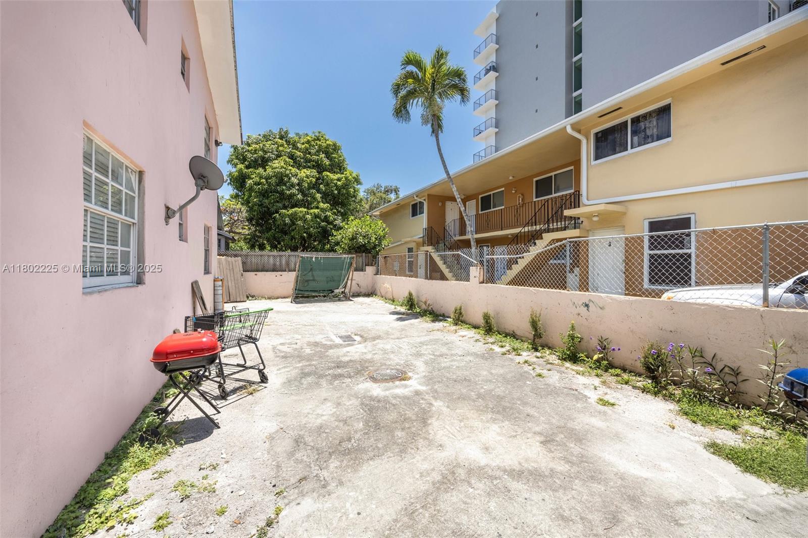 212 NW 7th Ave