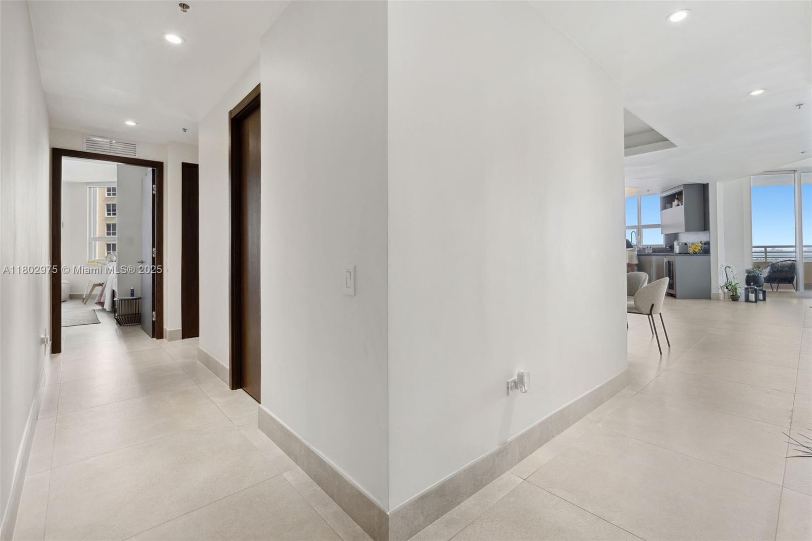 808 Brickell Key Dr # 2601