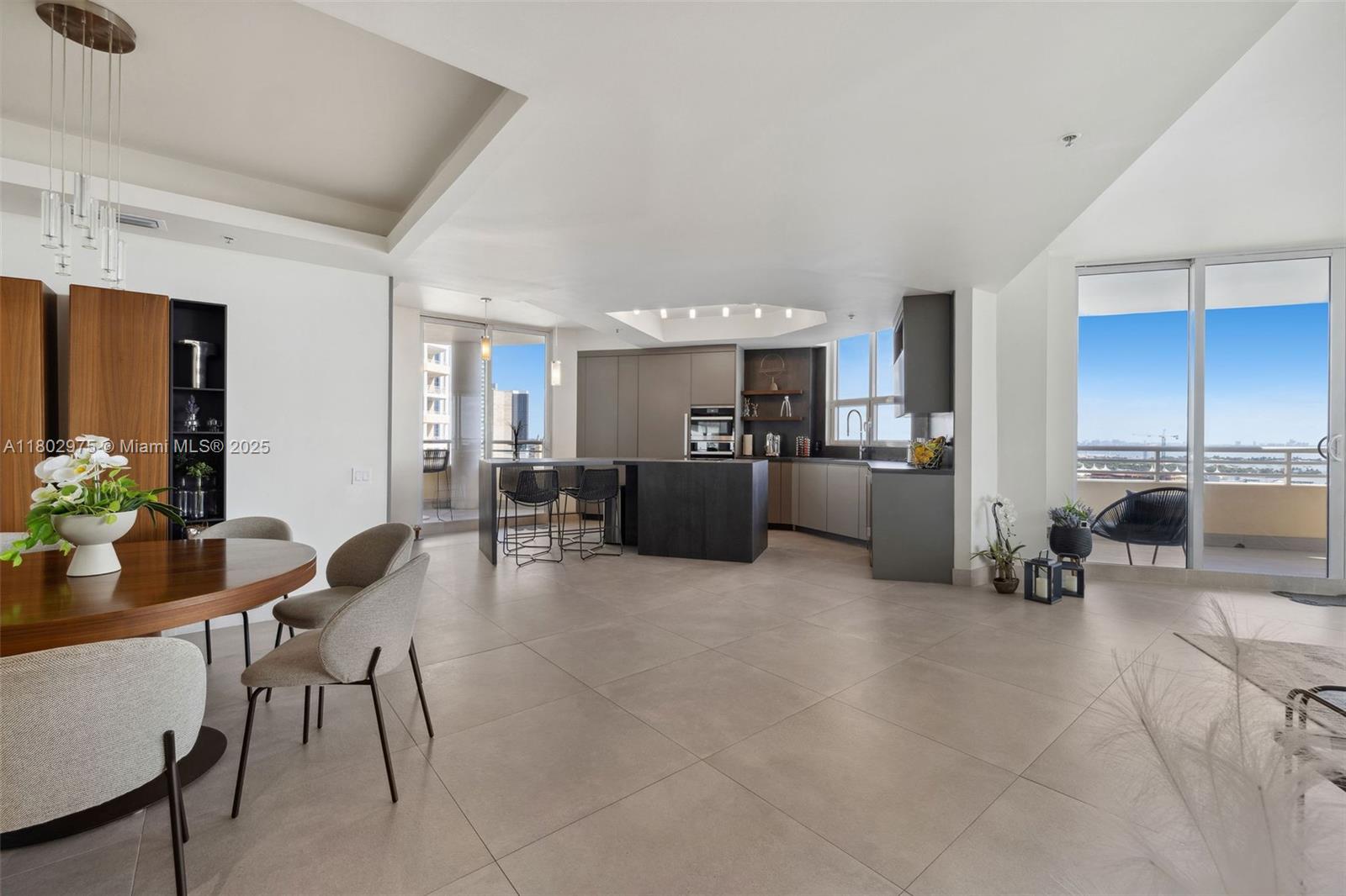 808 Brickell Key Dr # 2601