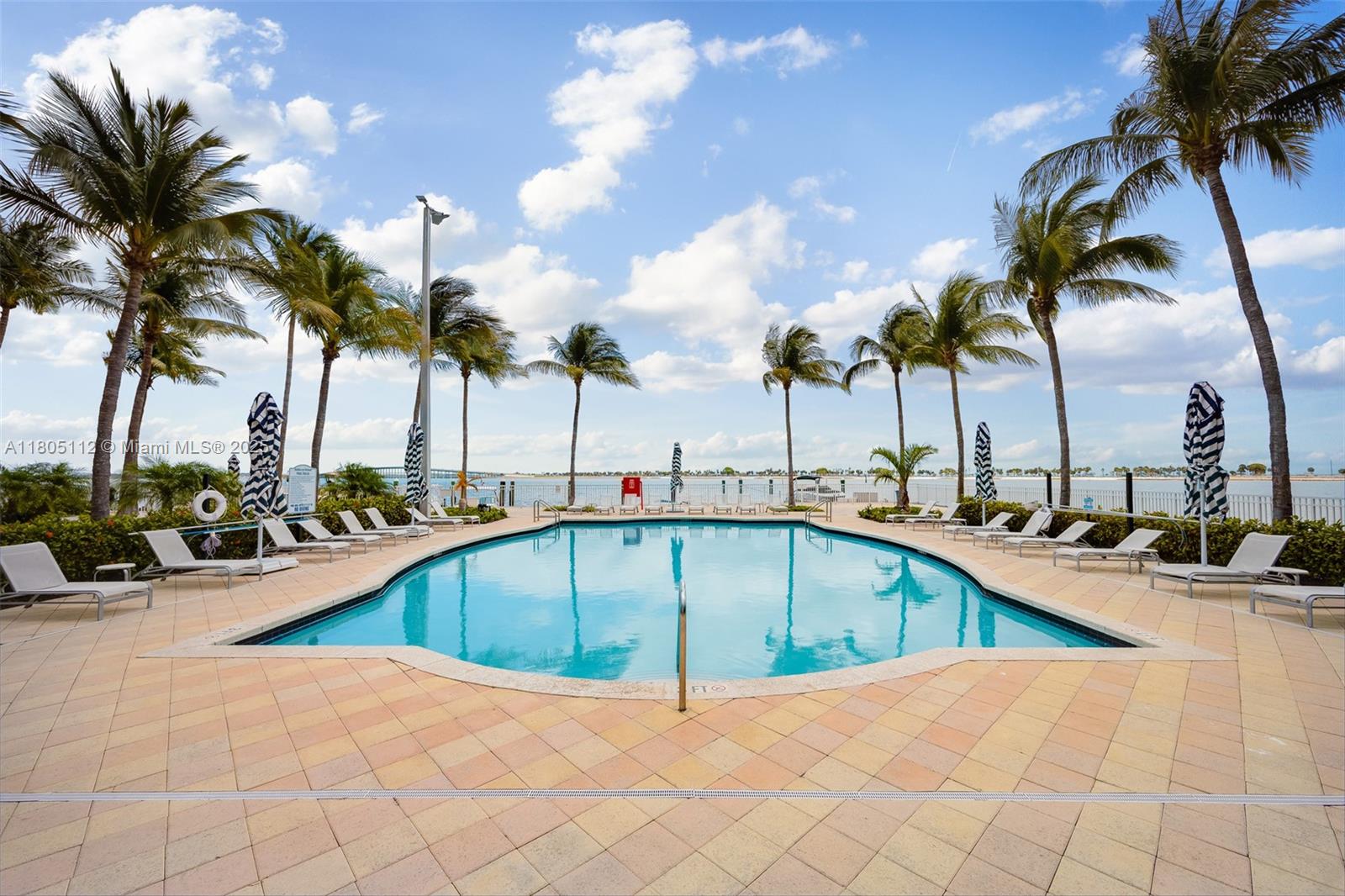 2101 Brickell Ave # 807