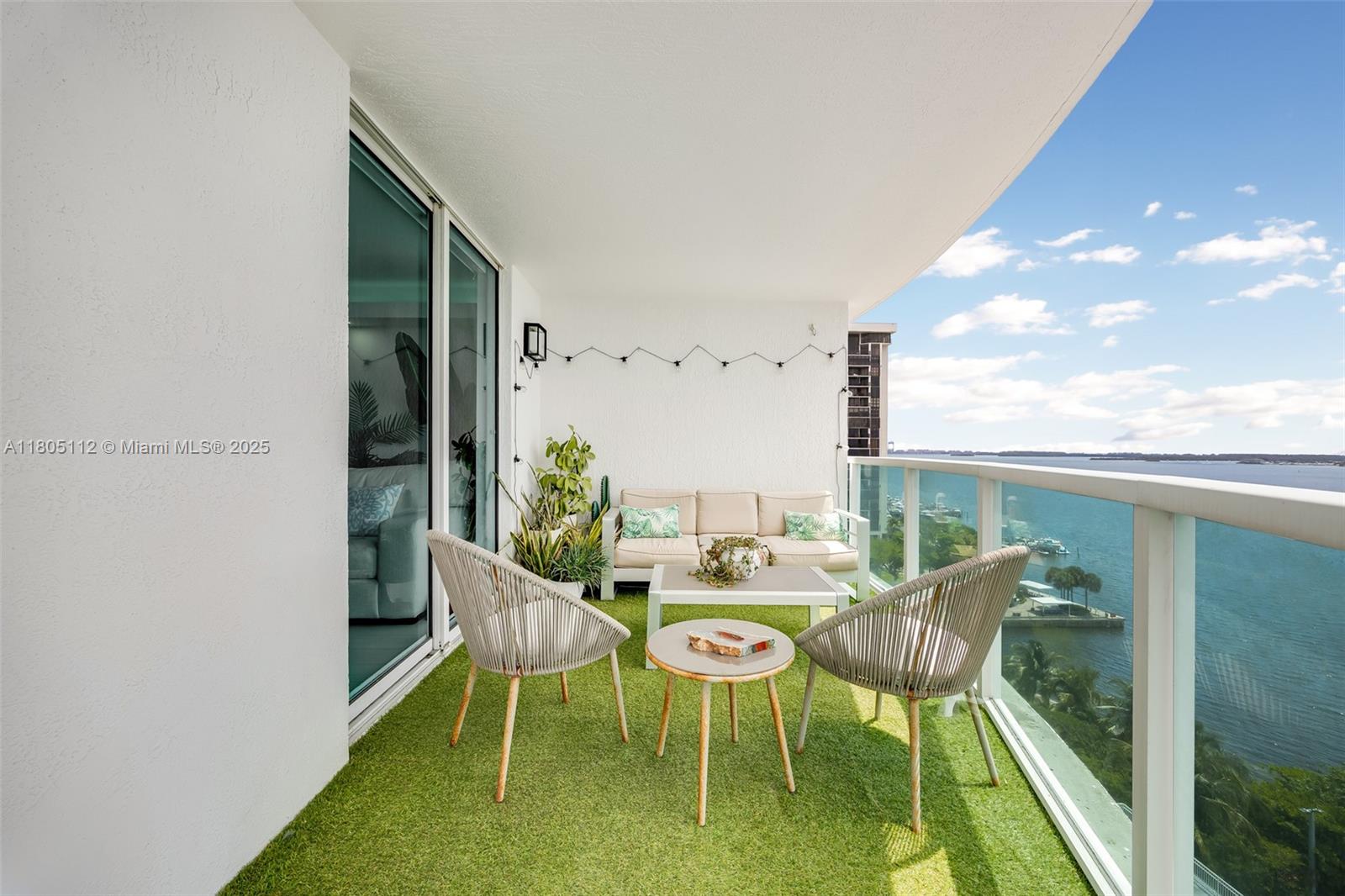 2101 Brickell Ave # 807