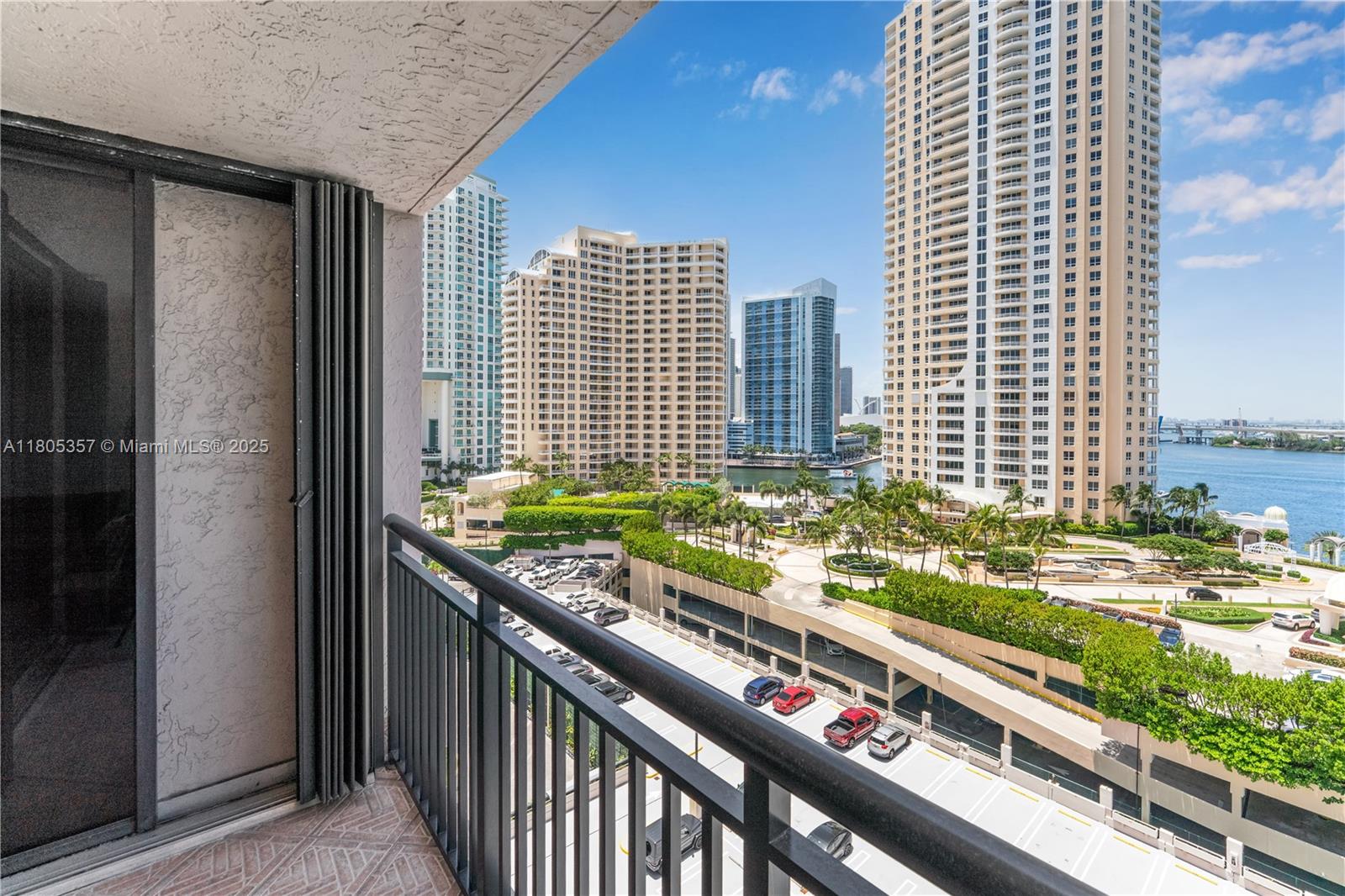 540 Brickell Key Dr # 1422