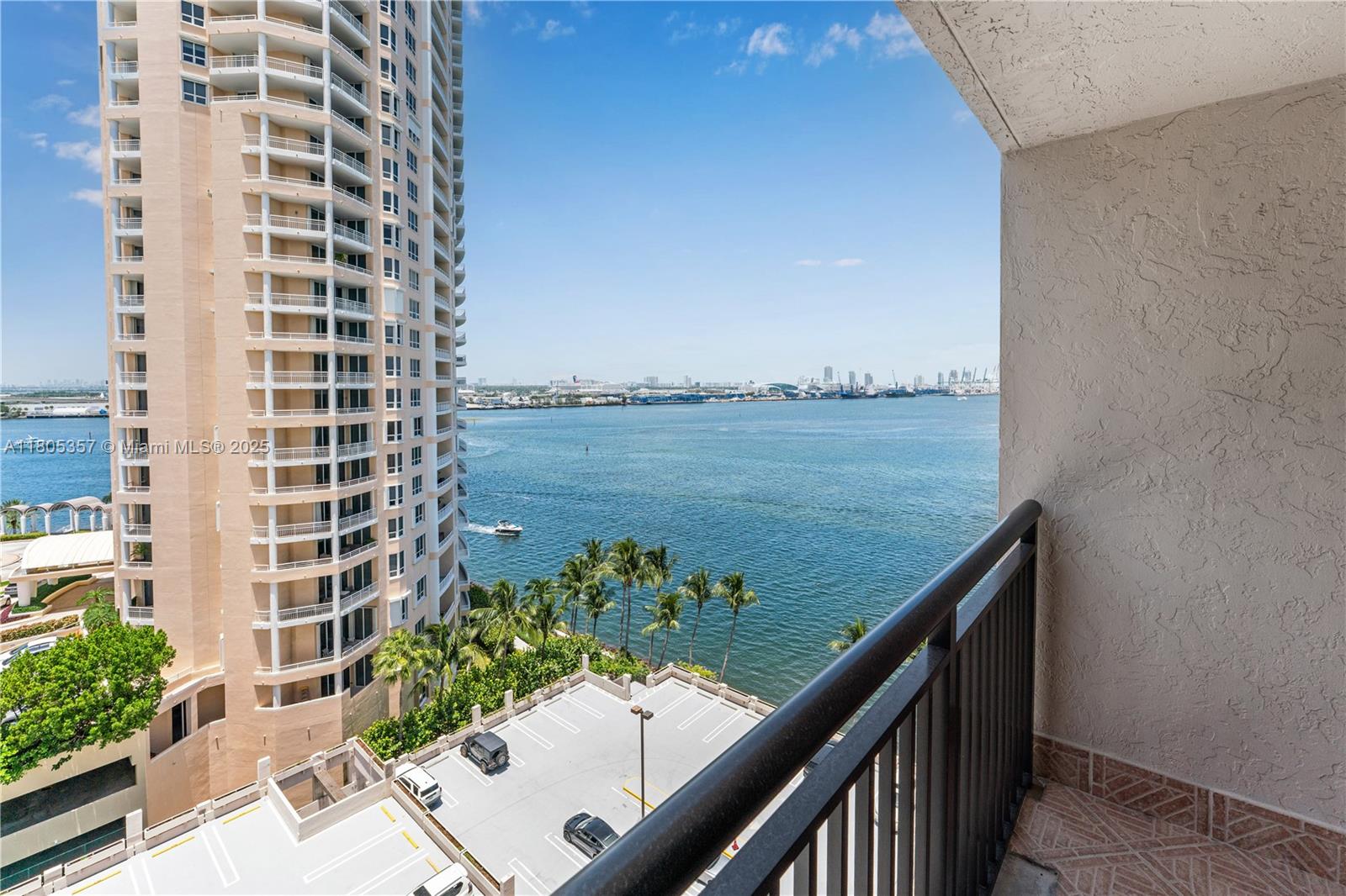 540 Brickell Key Dr # 1422