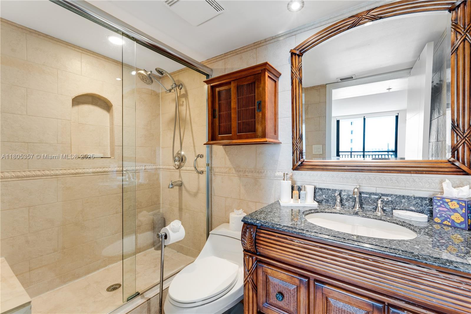 540 Brickell Key Dr # 1422