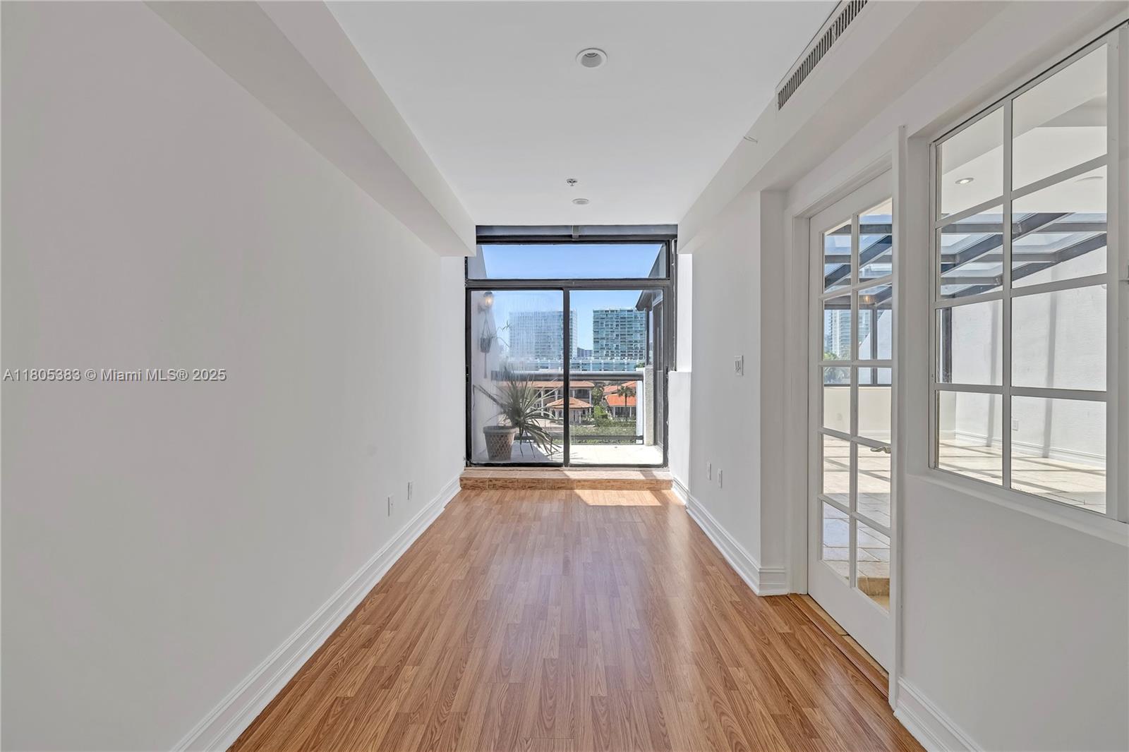 401 Poinciana Dr # 1225