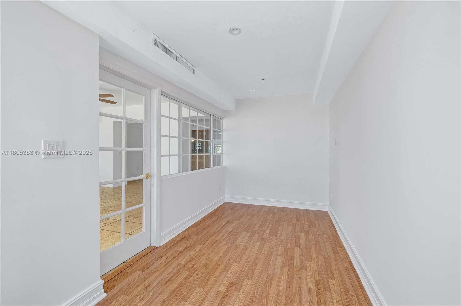 401 Poinciana Dr # 1225