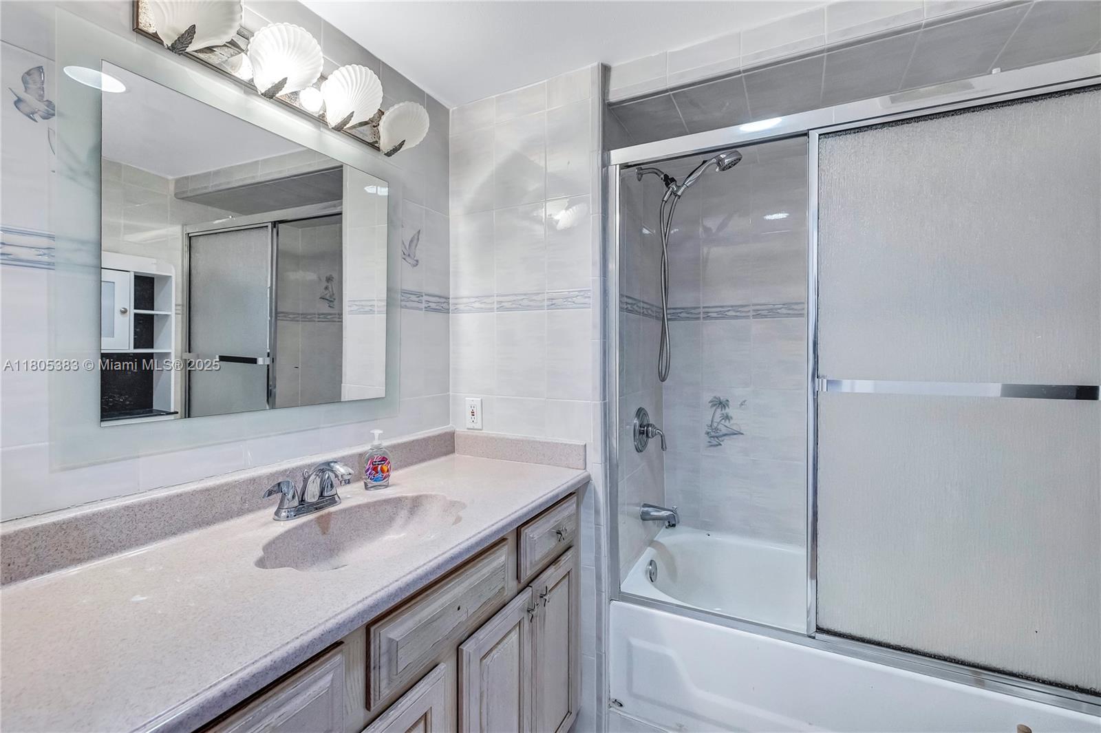 401 Poinciana Dr # 1225