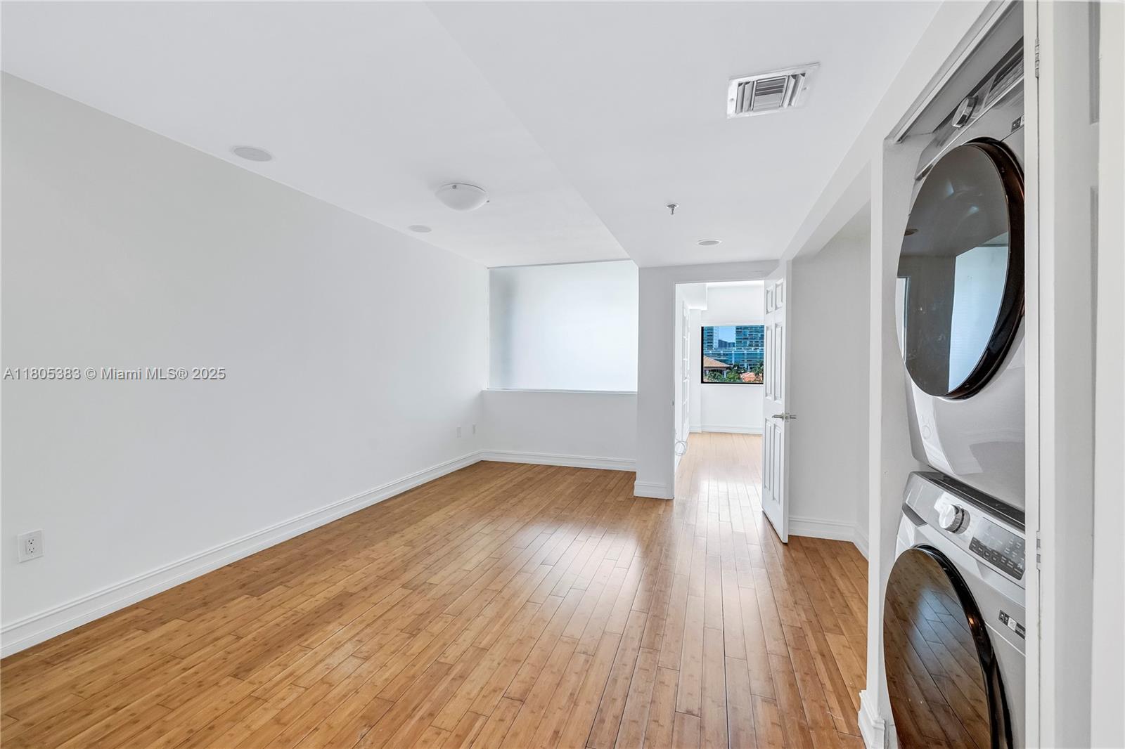 401 Poinciana Dr # 1225