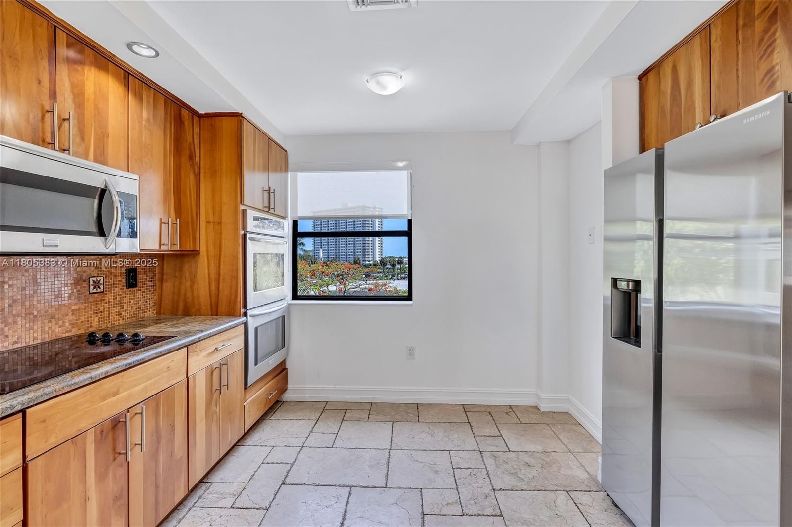 401 Poinciana Dr # 1225