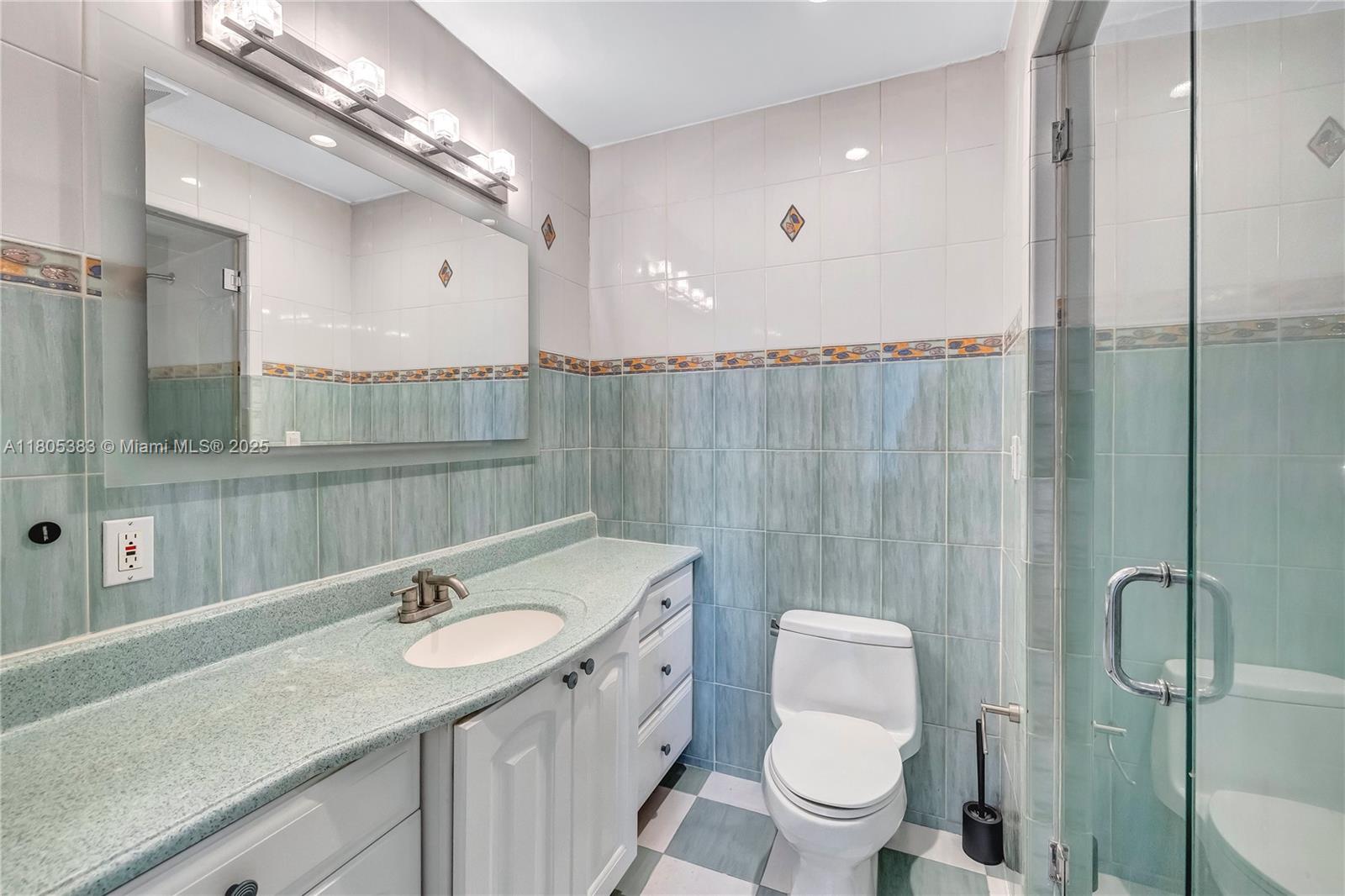 401 Poinciana Dr # 1225