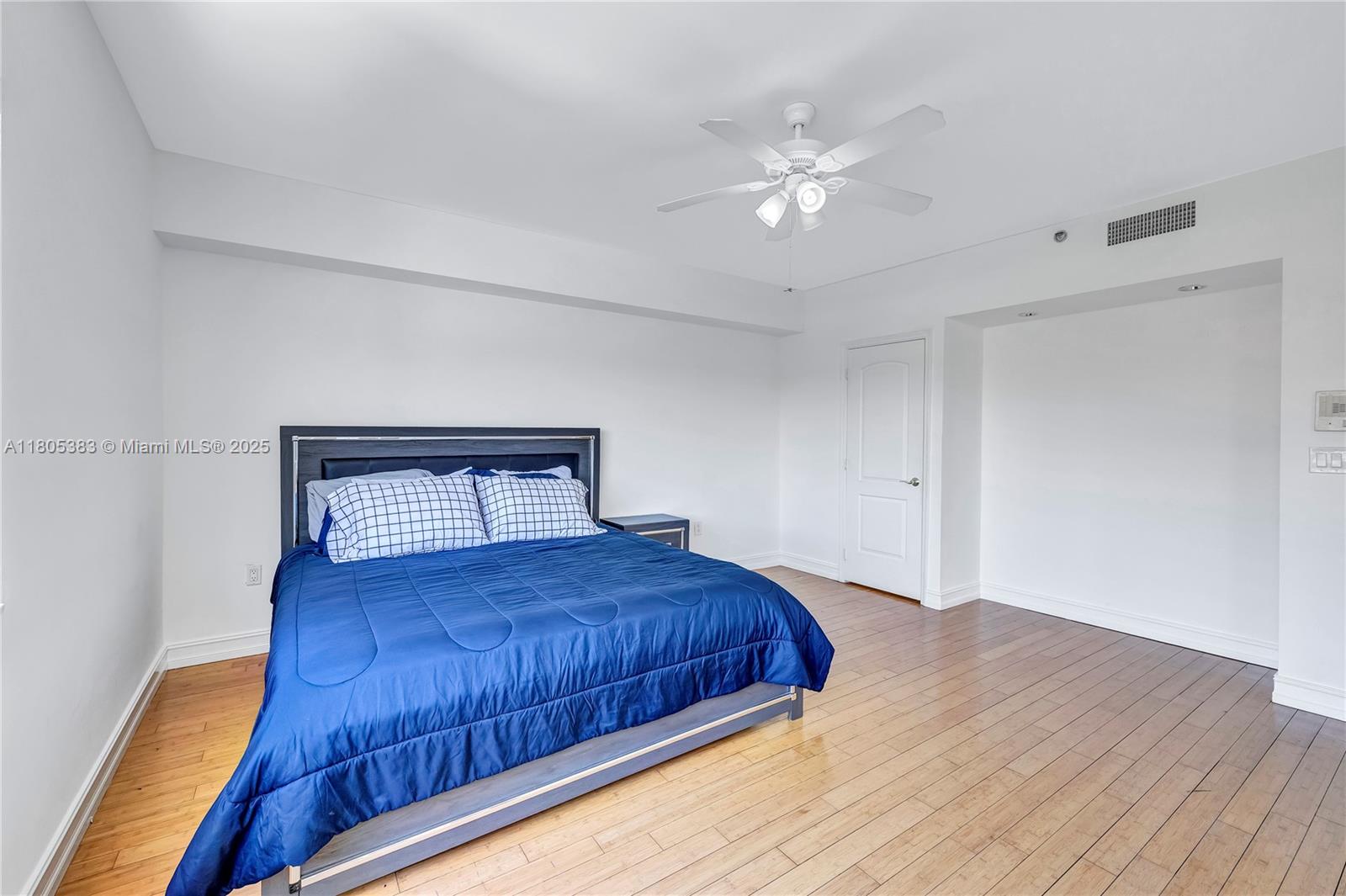 401 Poinciana Dr # 1225