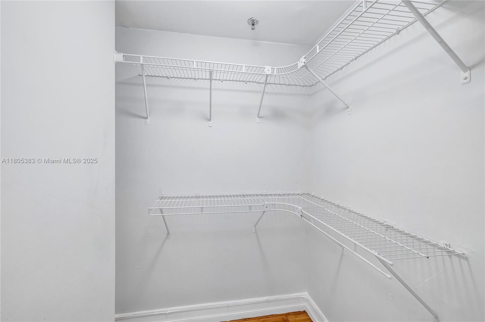 401 Poinciana Dr # 1225