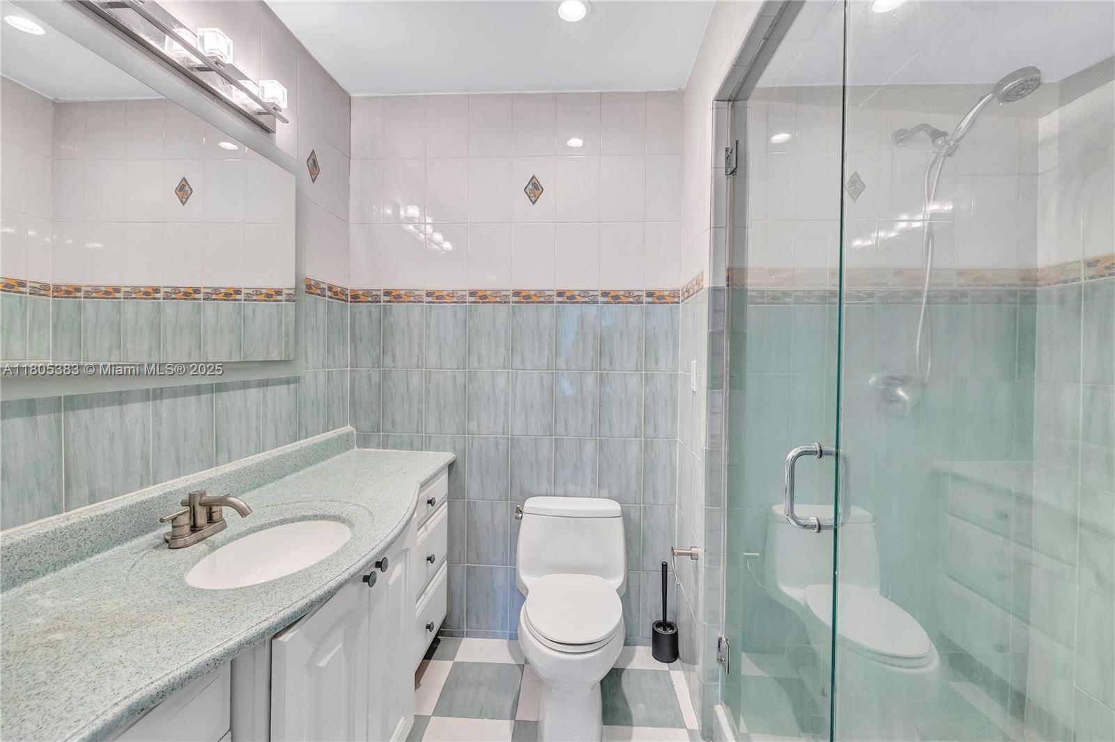 401 Poinciana Dr # 1225