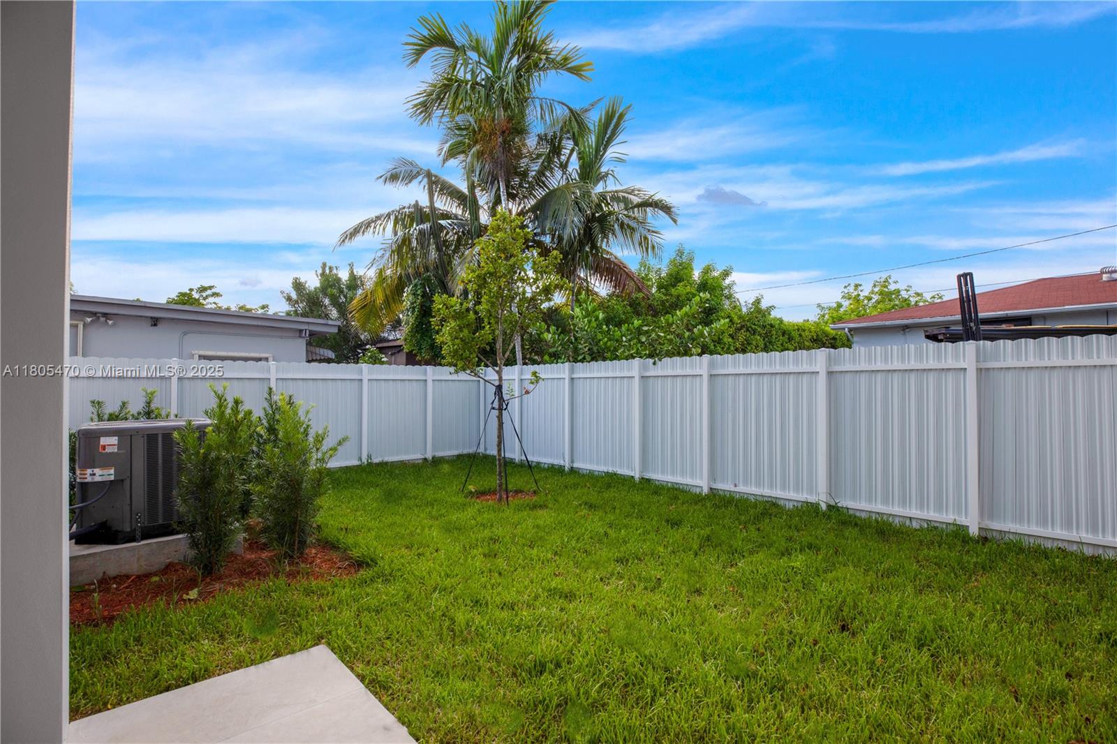 3433 SW 16th Ter