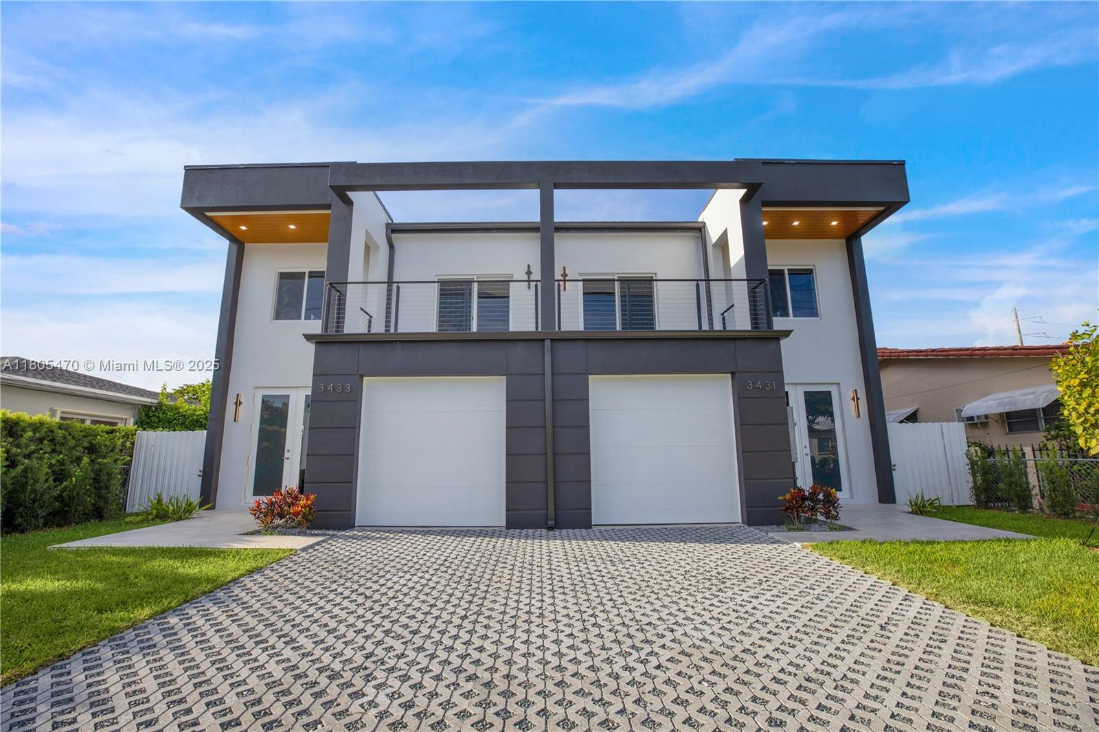 3433 SW 16th Ter