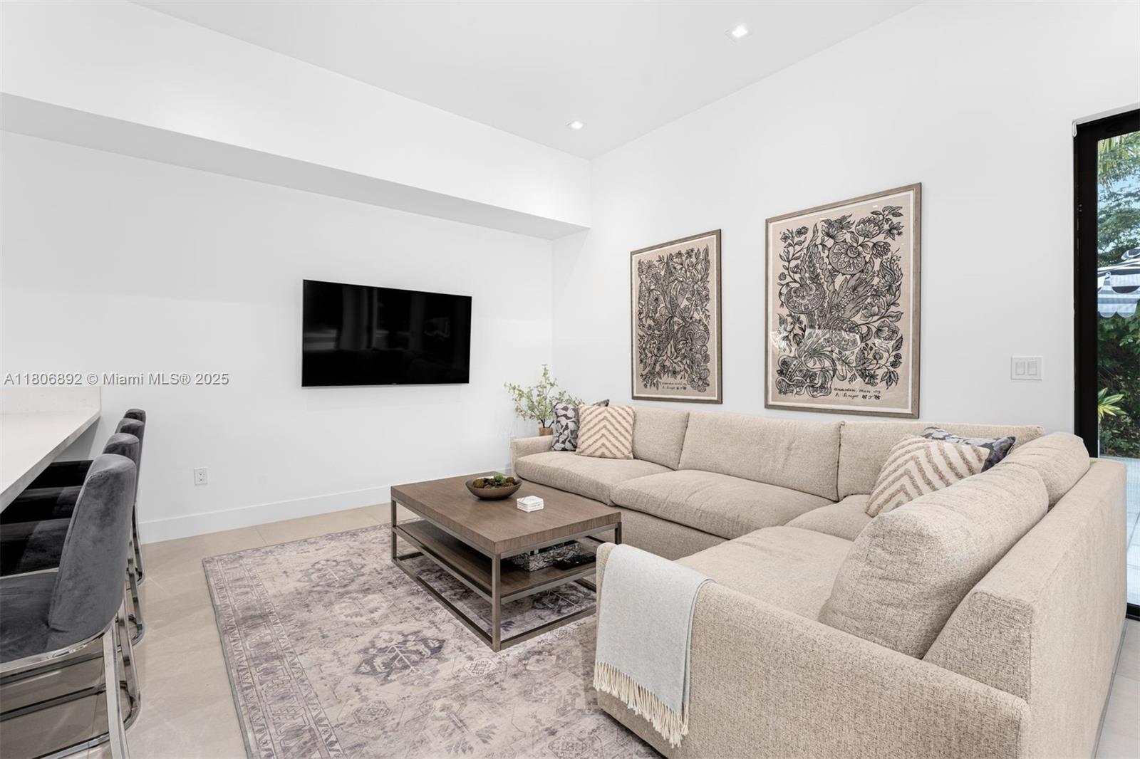 16703 S Botaniko Dr S