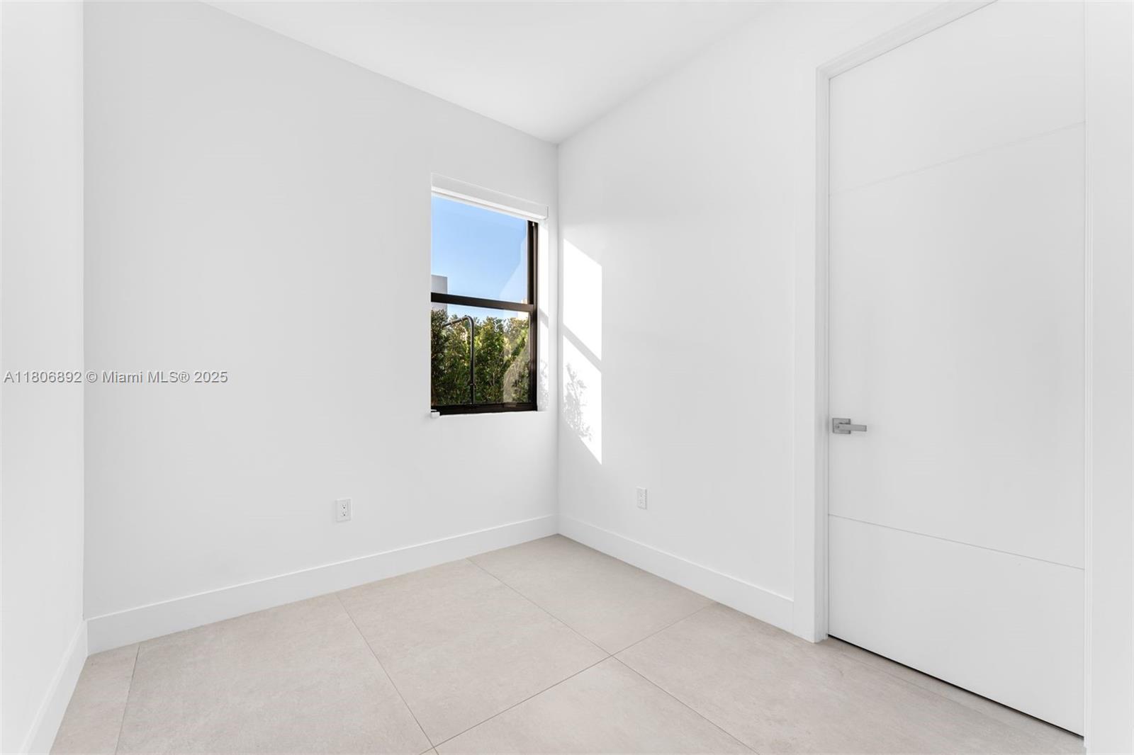 16703 S Botaniko Dr S