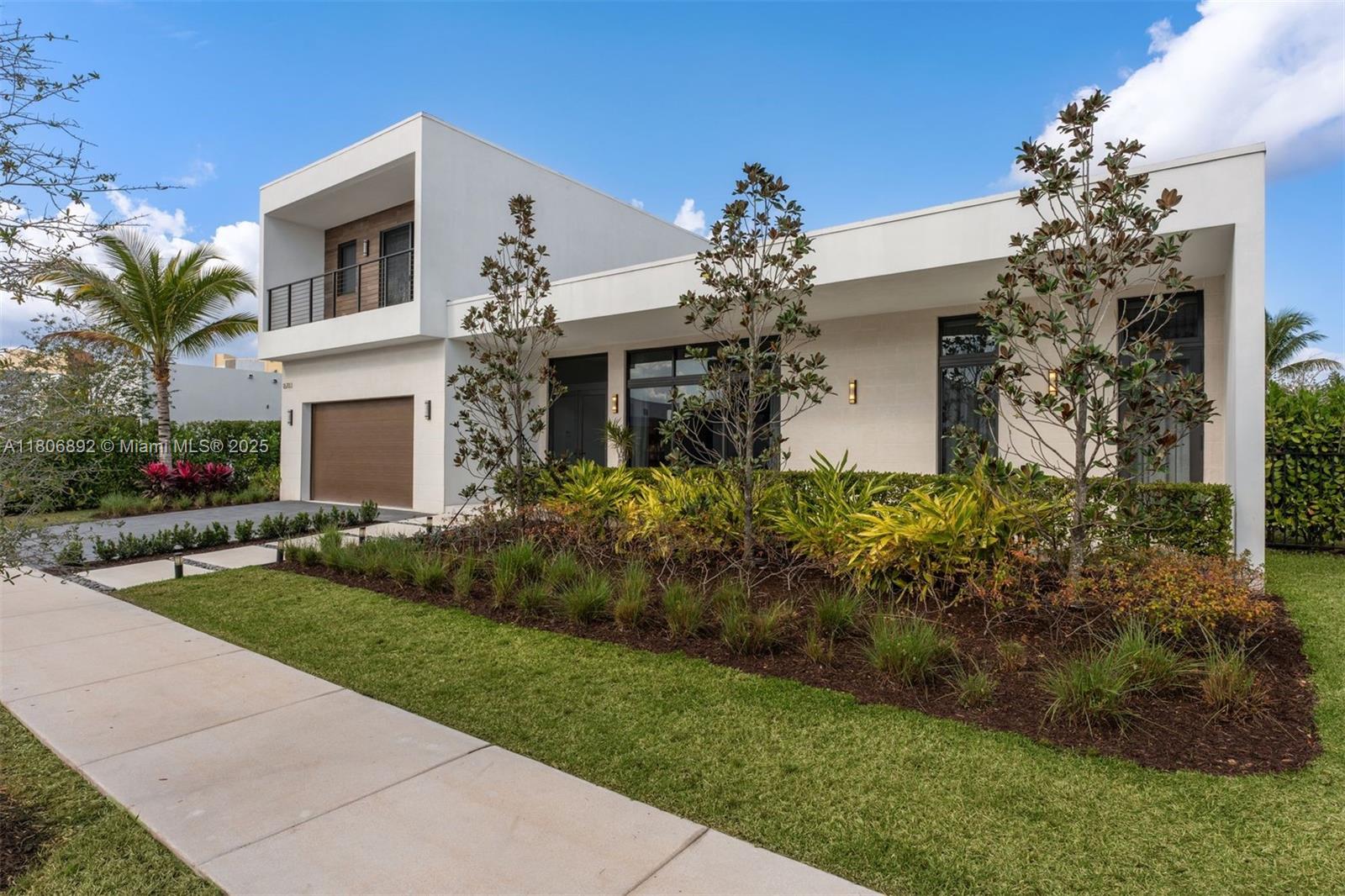 16703 S Botaniko Dr S