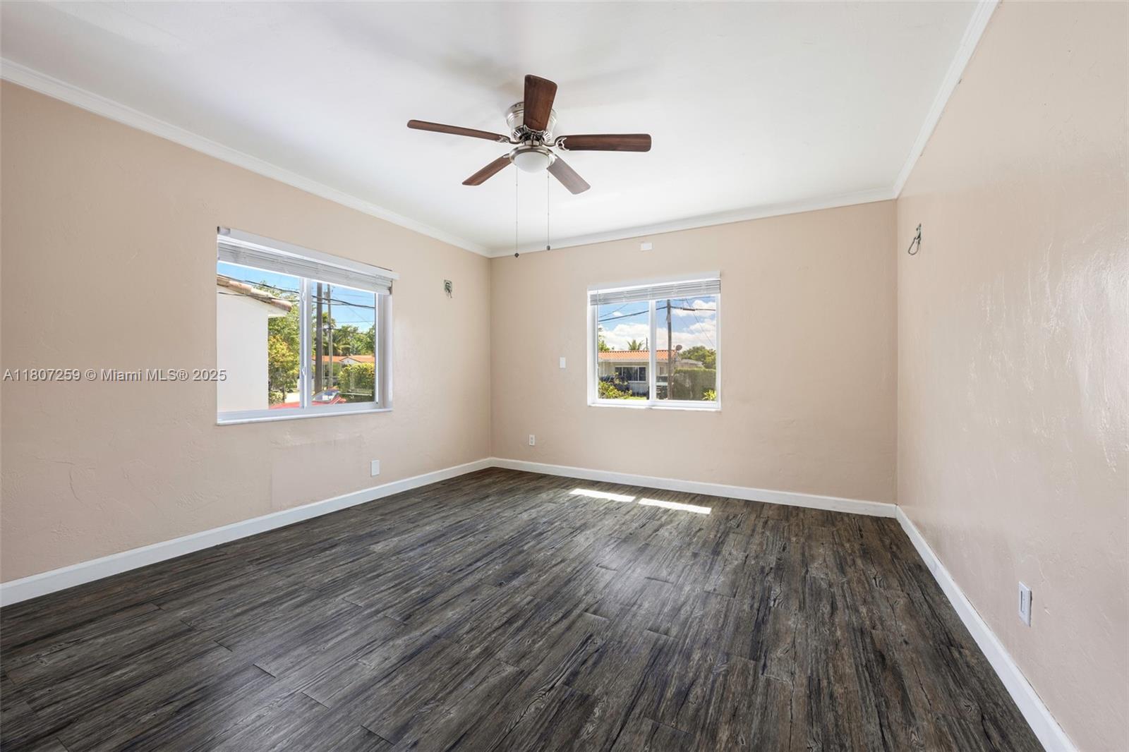 261 SW 48th Ct Unit: Main House