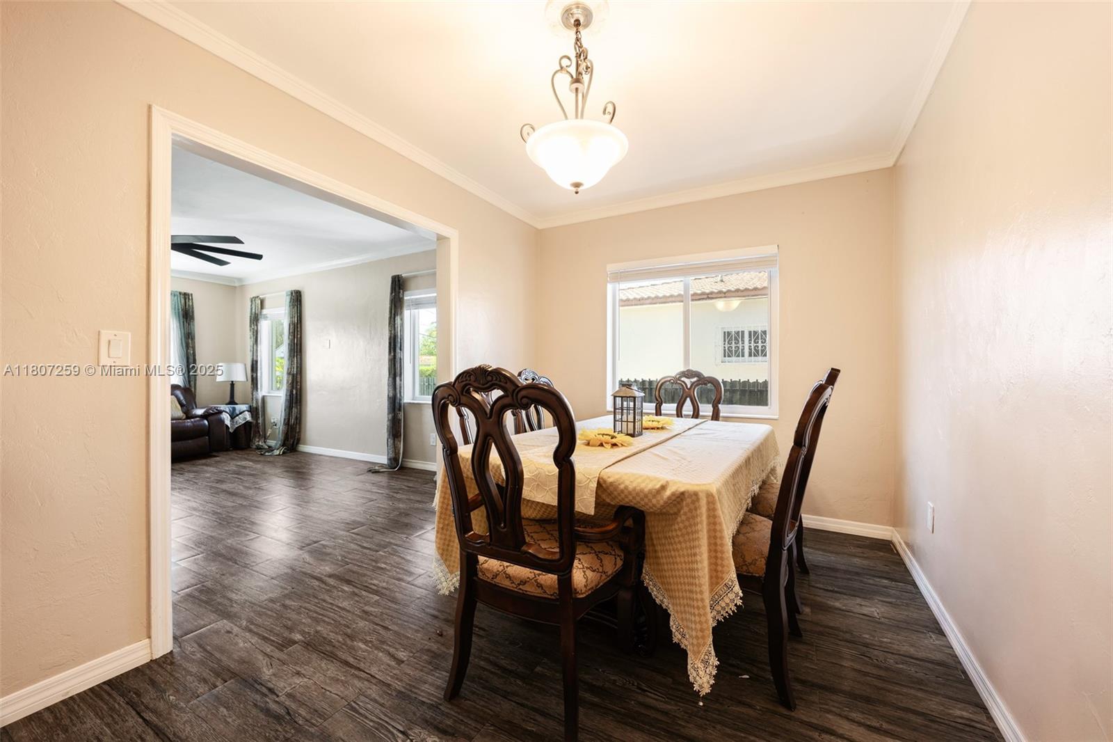 261 SW 48th Ct Unit: Main House