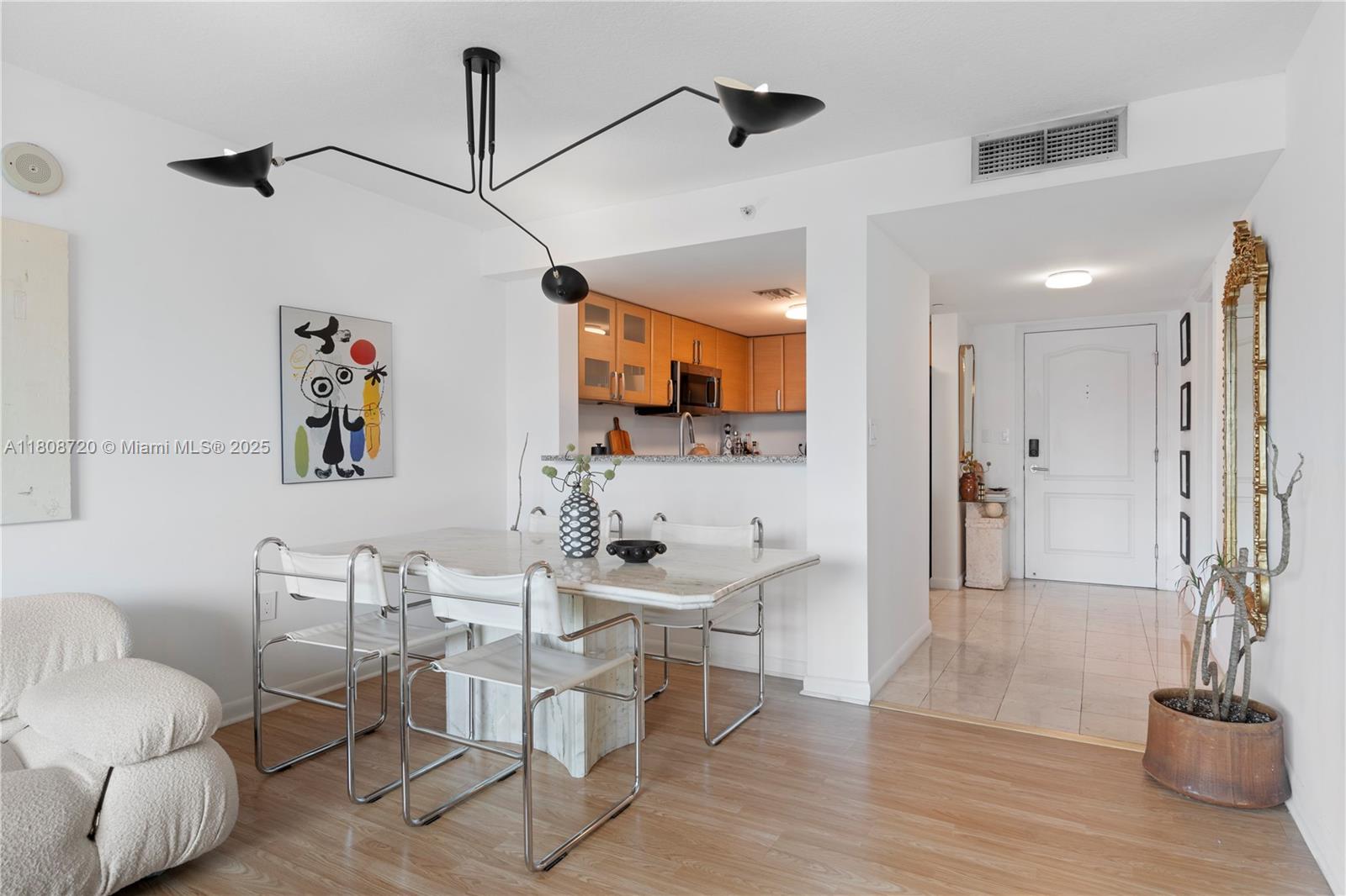 2101 Brickell Ave # 1702
