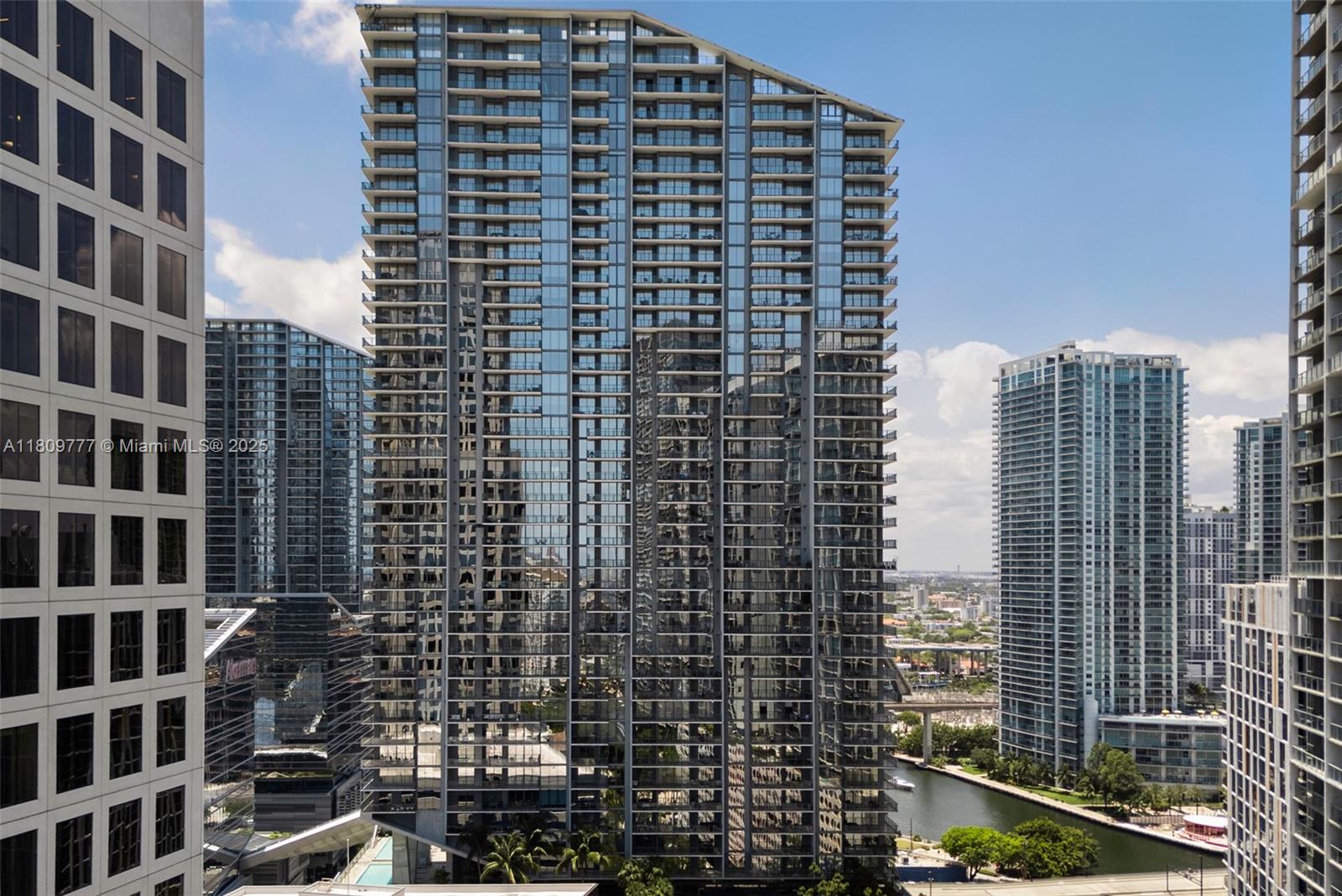 68 SE 6th St # 1703