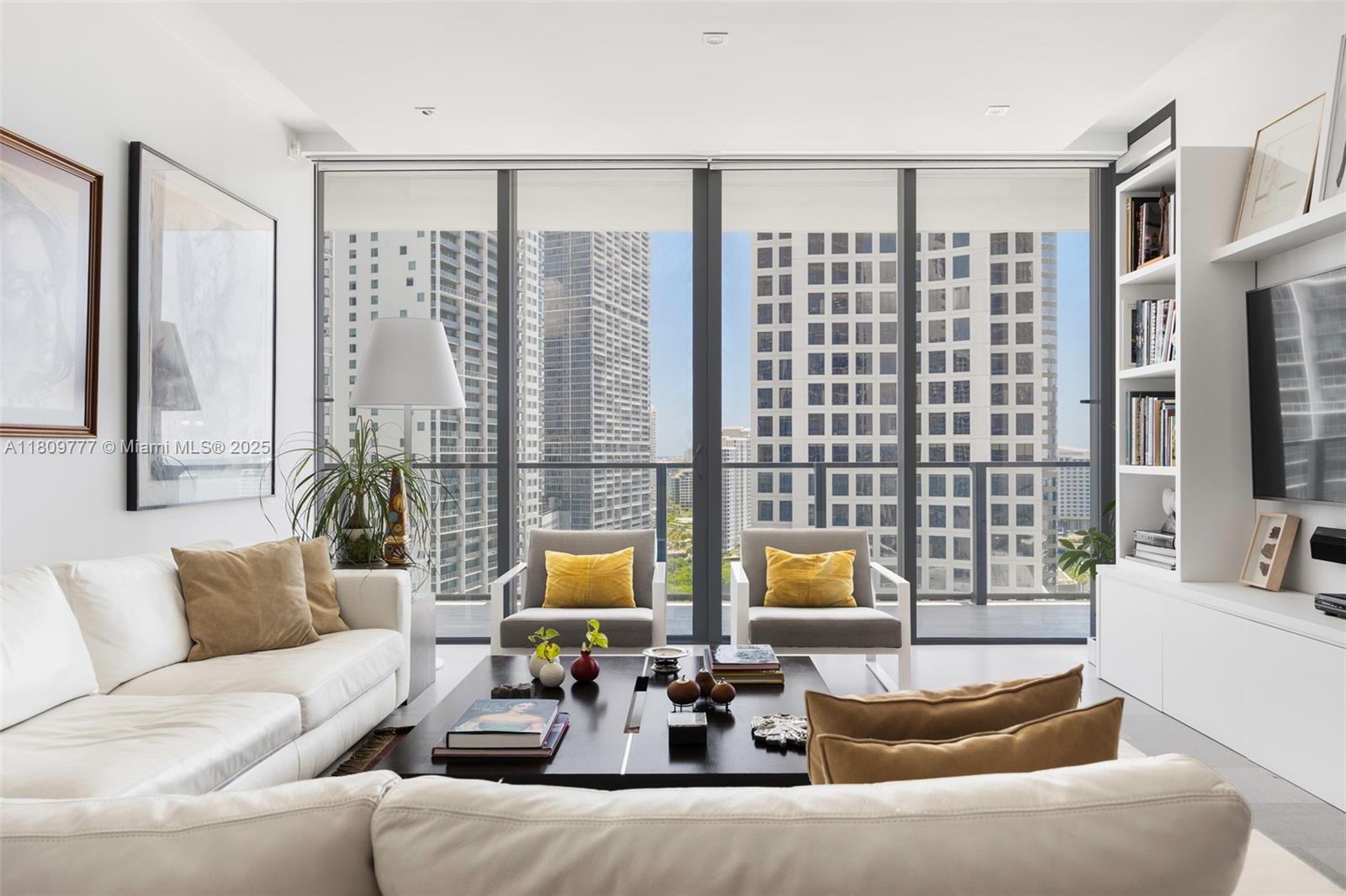 68 SE 6th St # 1703