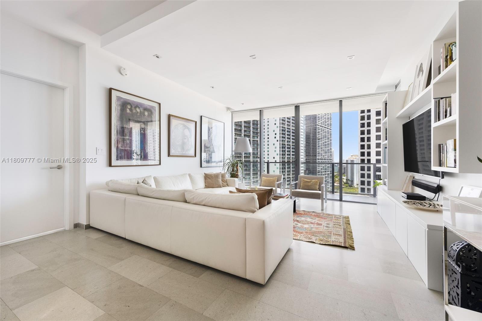 68 SE 6th St # 1703
