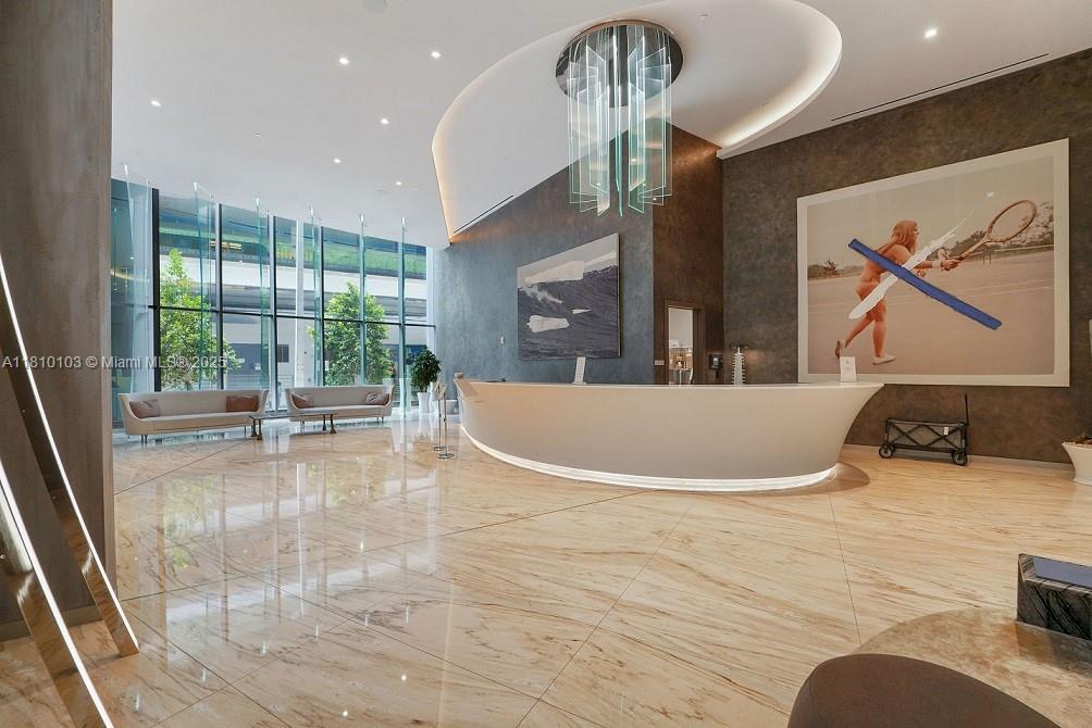 1000 Brickell Plz # 4209