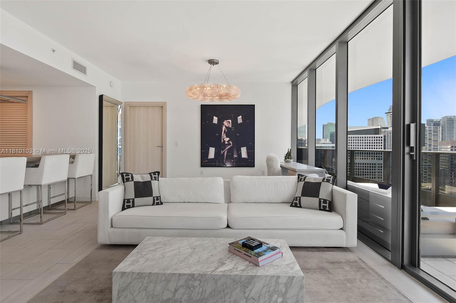 1000 Brickell Plz # 4209