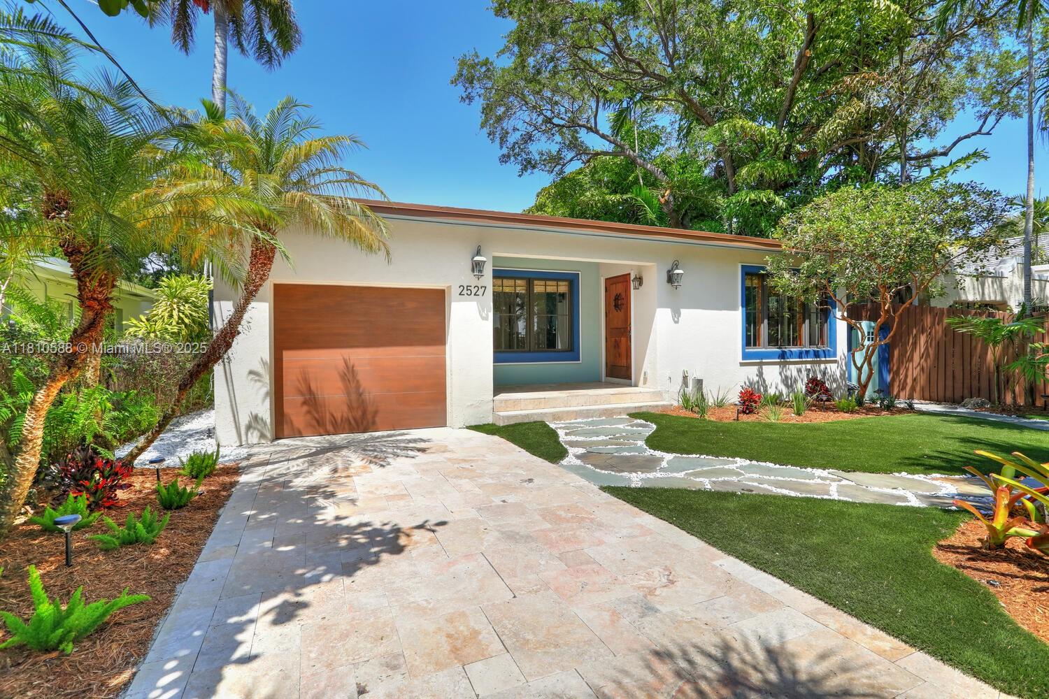 2527 Inagua Ave