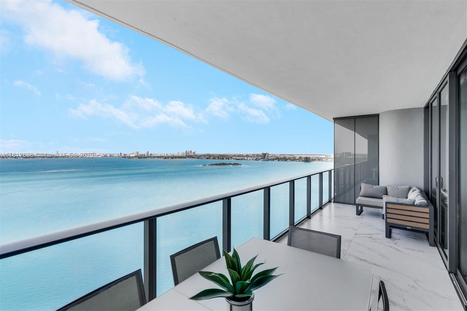 3131 NE 7th Ave # 2503