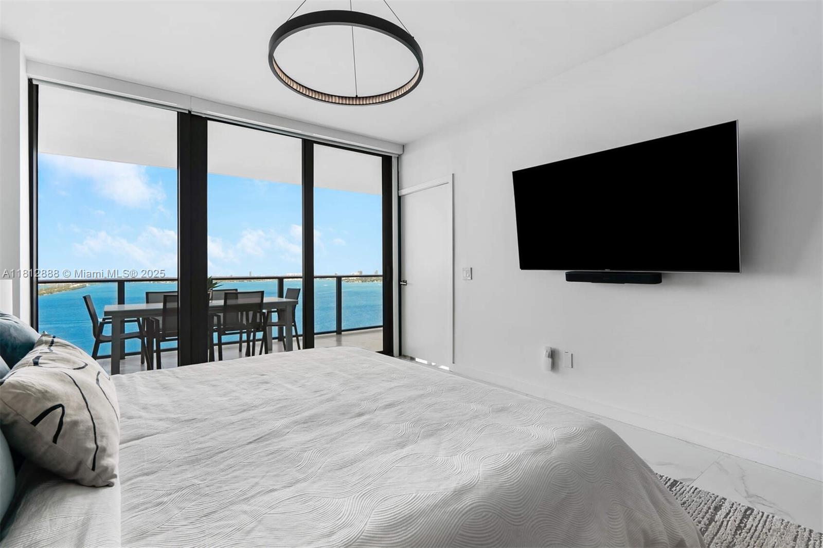 3131 NE 7th Ave # 2503