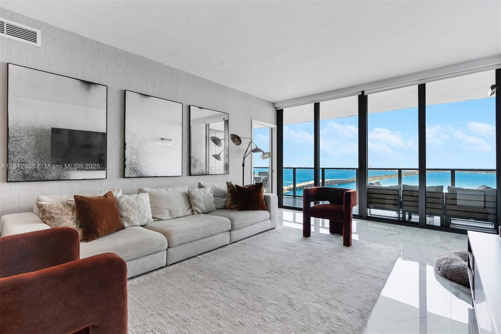 3131 NE 7th Ave # 2503