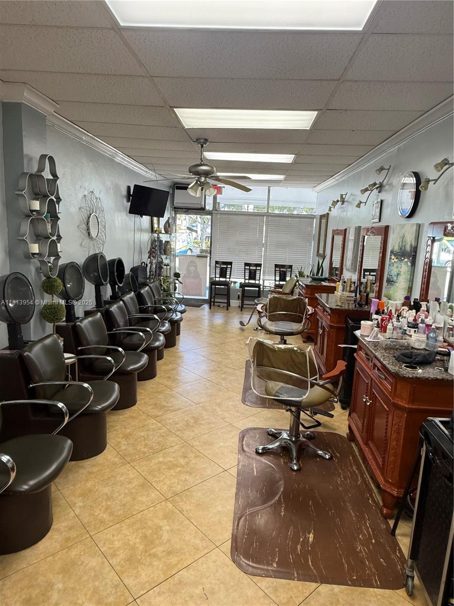 7193-7195 Pembroke Rd