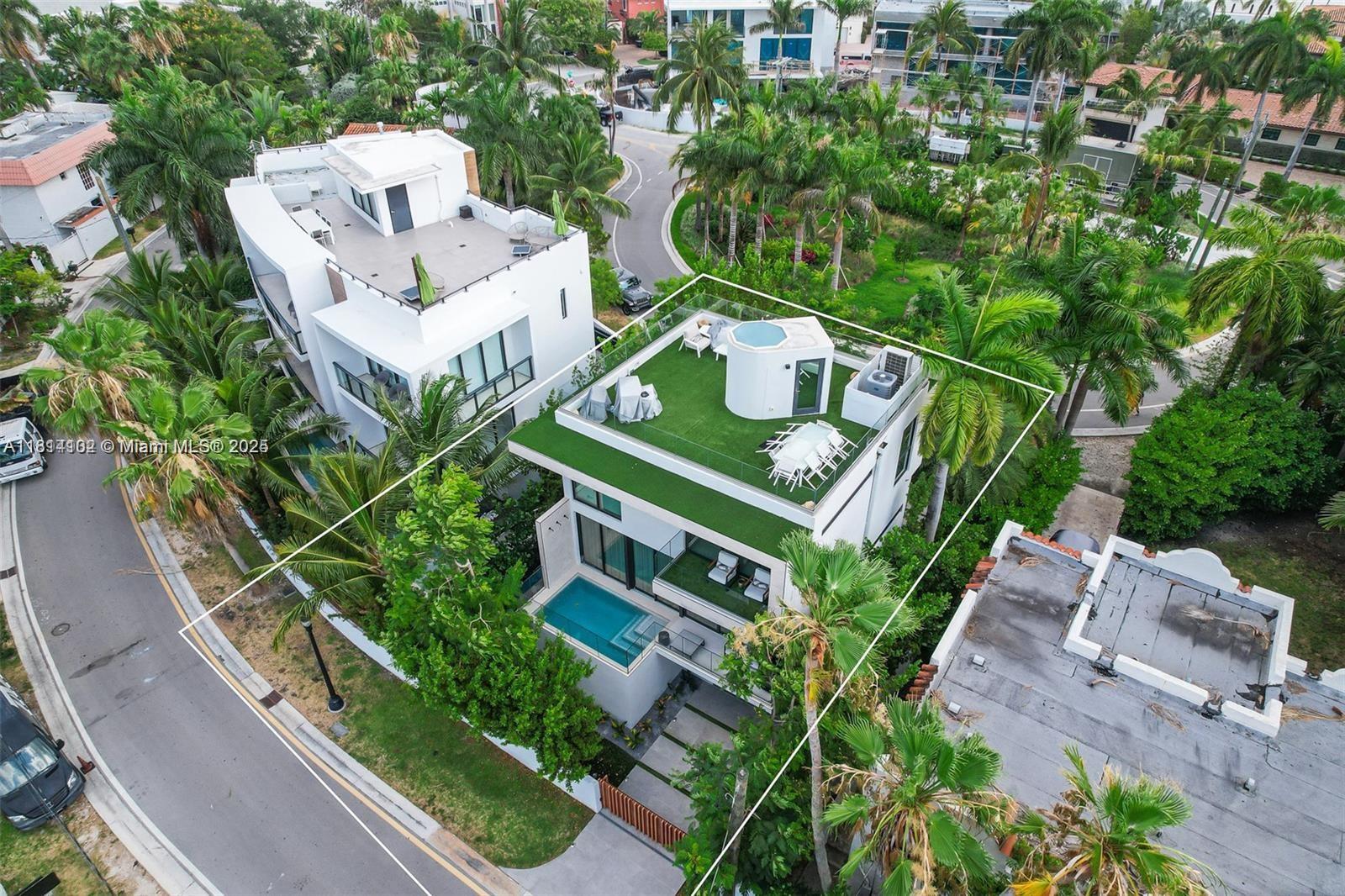 288 Palm Ave