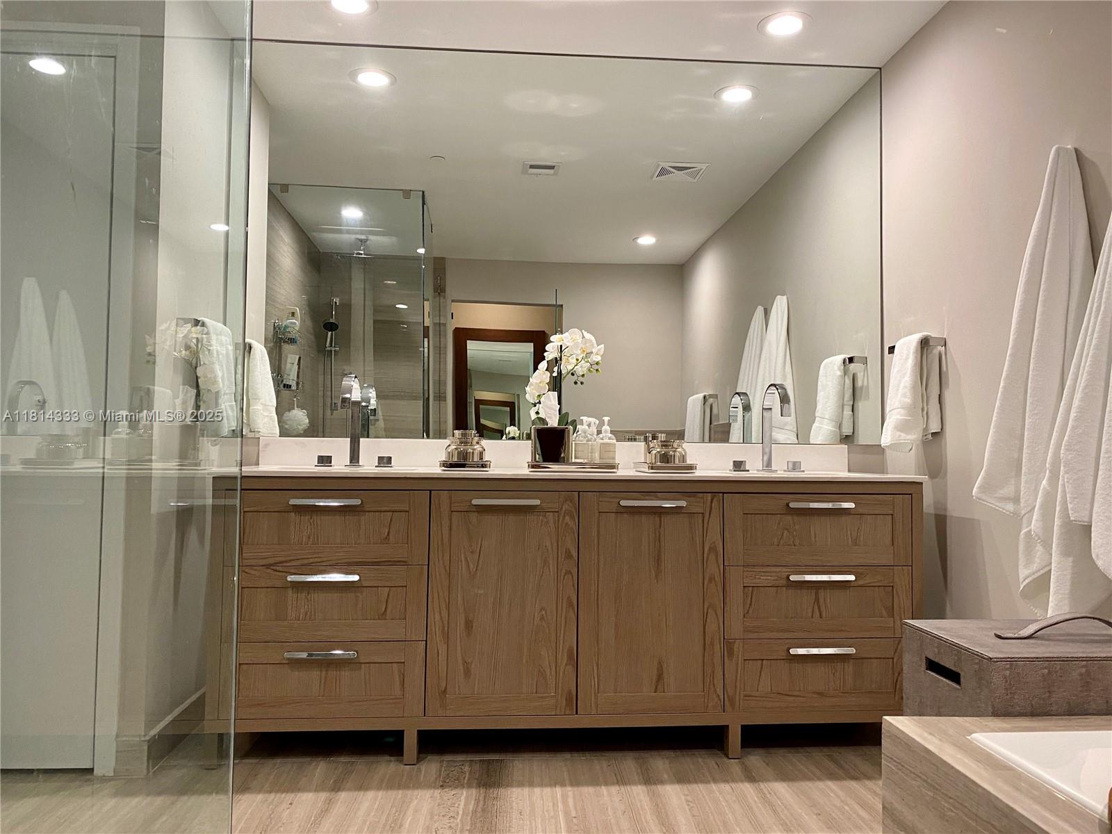 350 Ocean Dr # 1204N